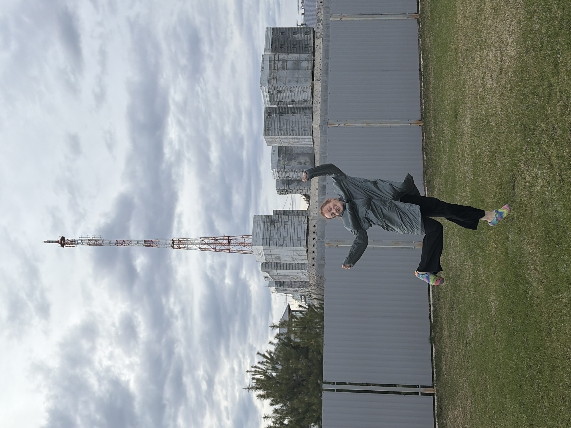 Outdoor photo session and grilling captured in Chaikovsky, Russia