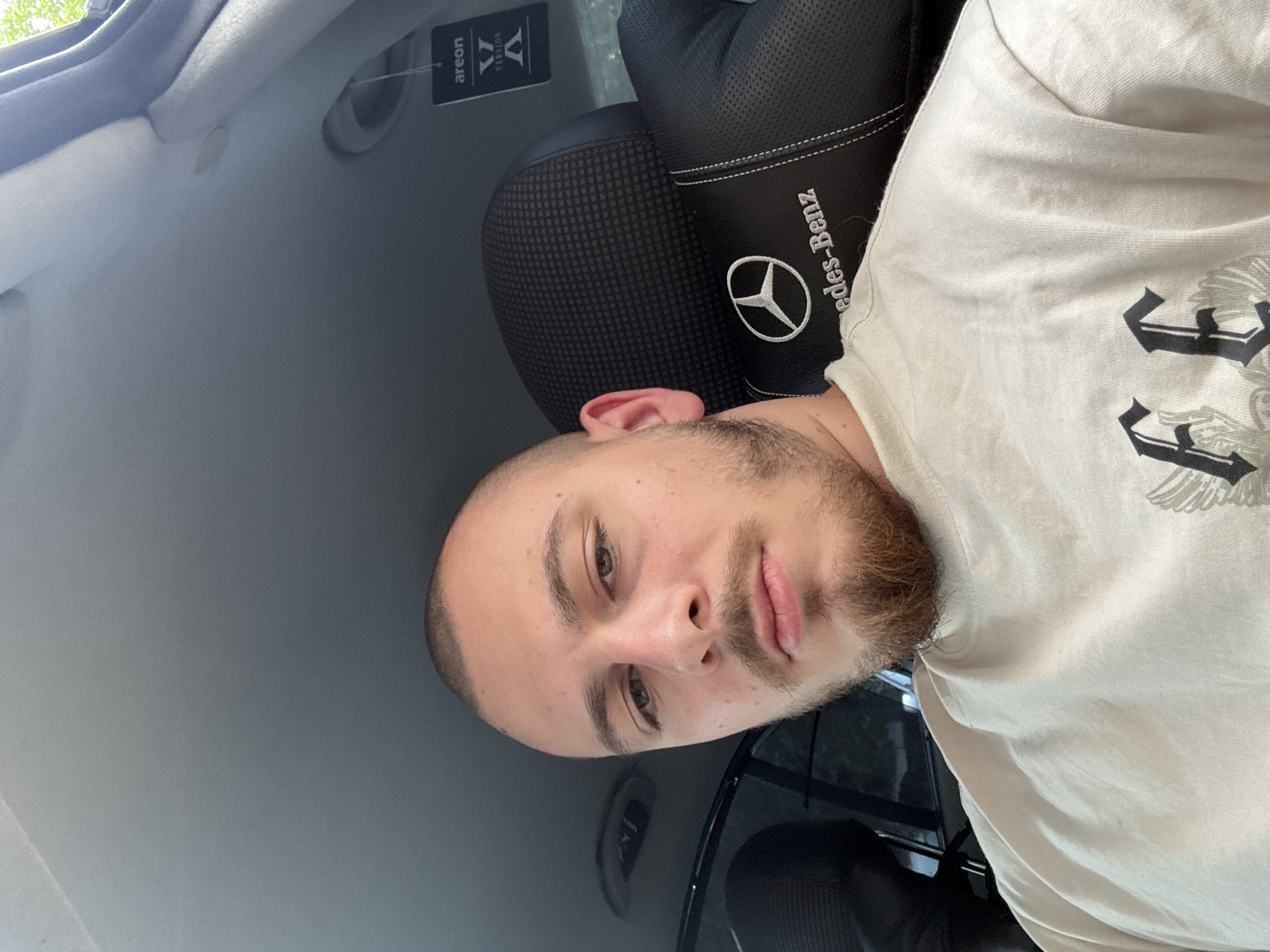 Man documents Mercedes interior during drive through Stara Zagora