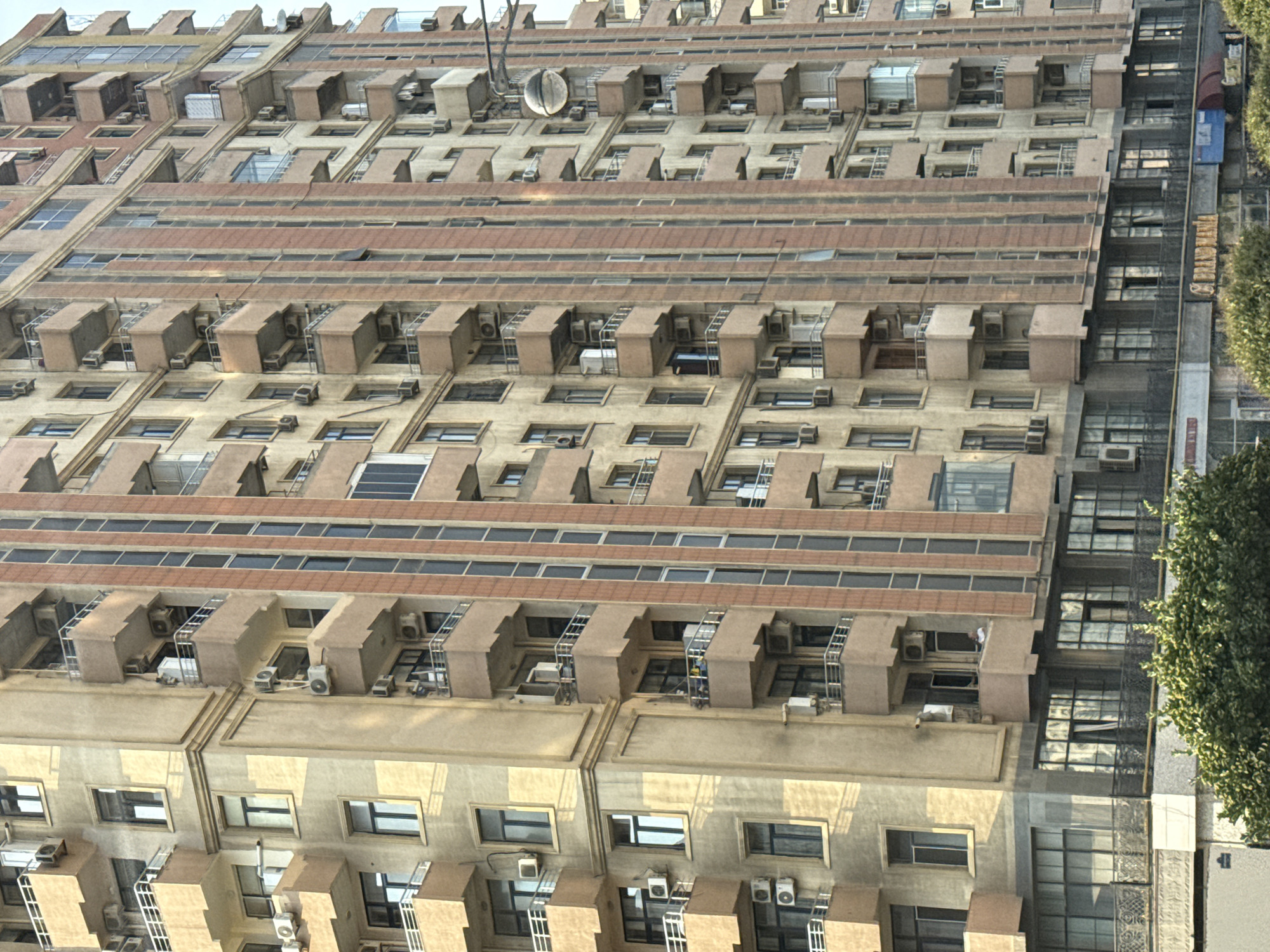 Street-level tour through modern residential Baku