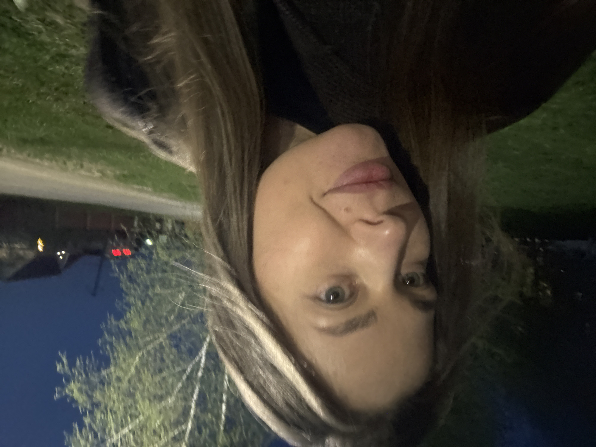 Evening portrait and twilight sky documented in Chernushka