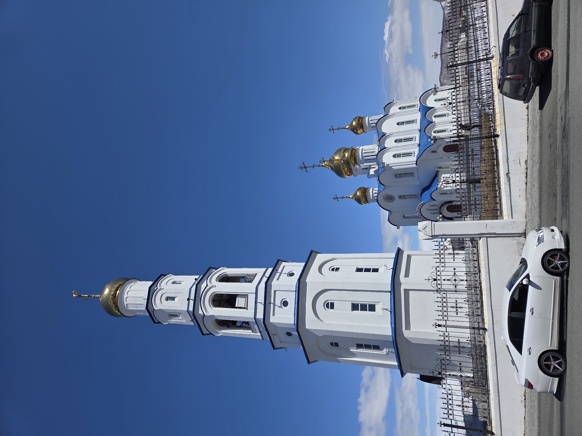 Orthodox church complex documented by witnesses in morning observations