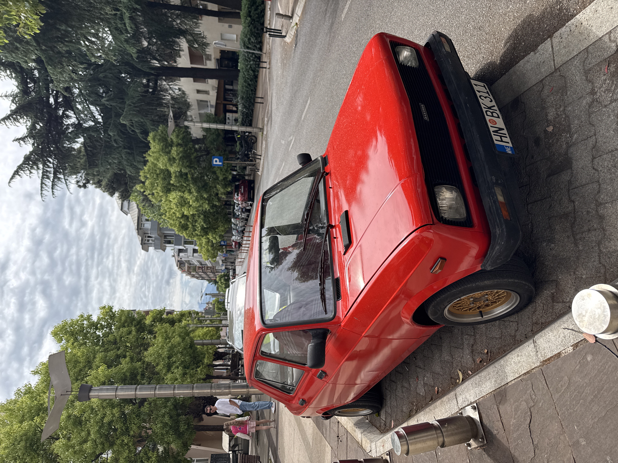 Morning street scenes and cafe interiors documented in Podgorica