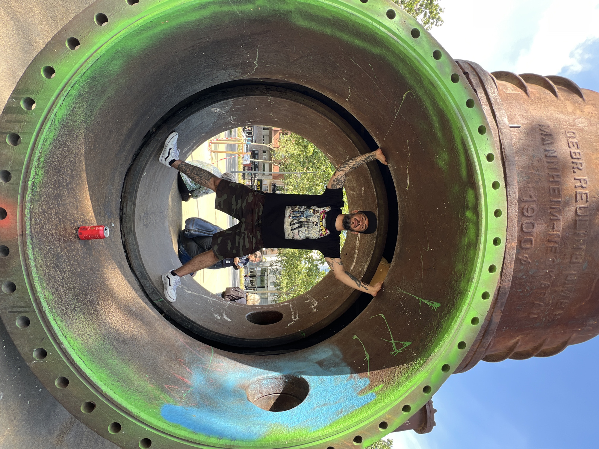 Man spotted inside large pipe structure in Barcelona