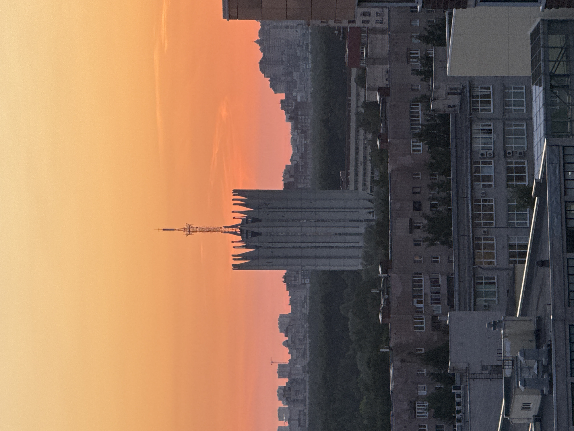 Urban sunset documented in Russia