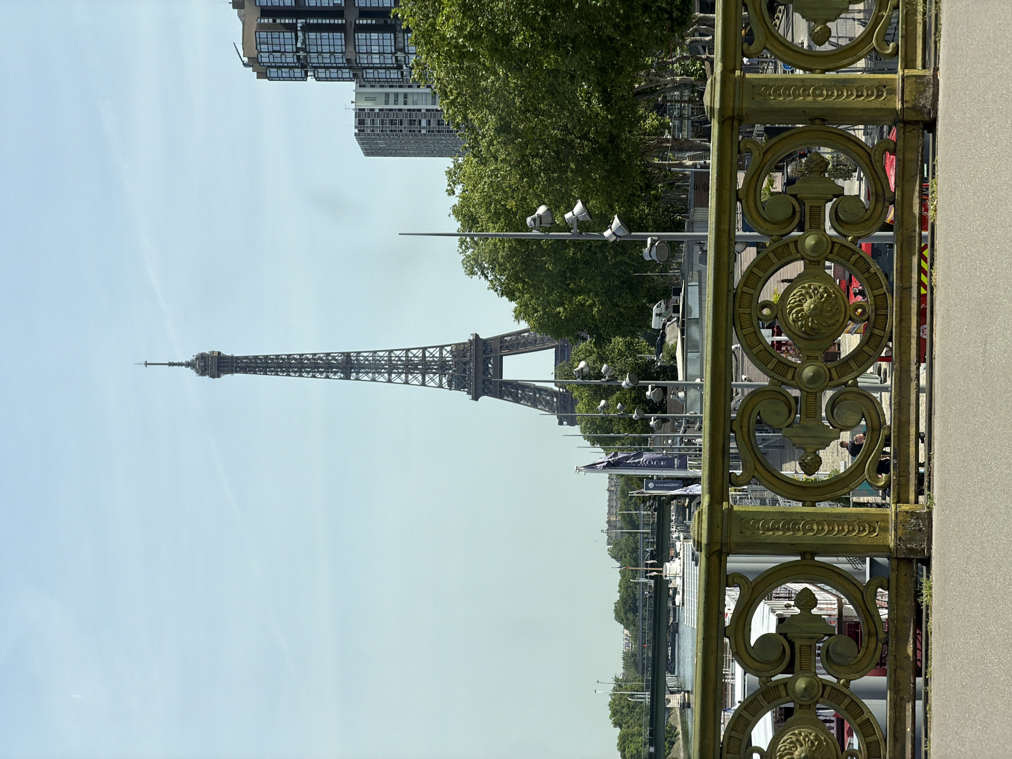 Tourist captures classic Paris views of Eiffel Tower, Seine River