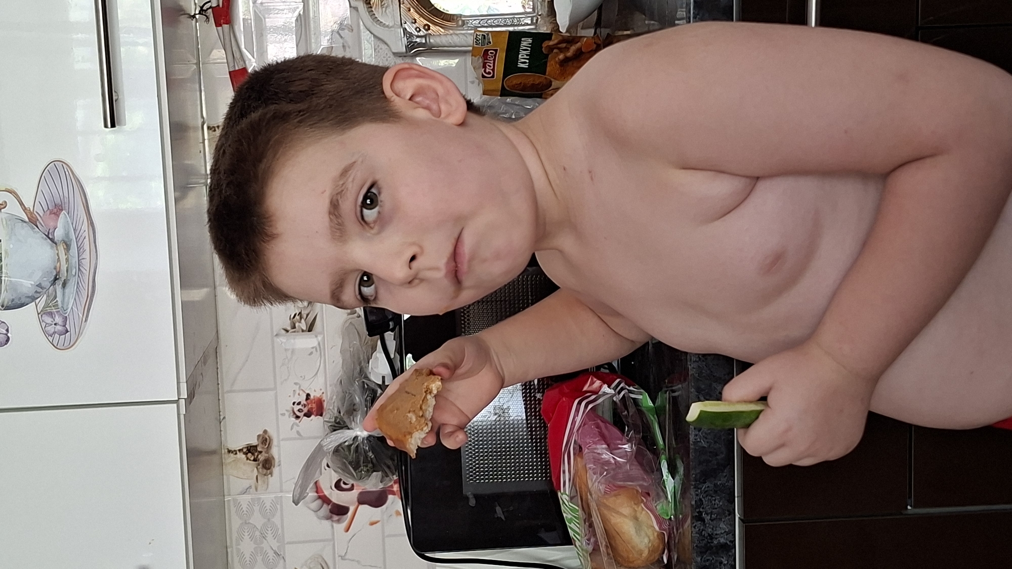 Morning at a Moldovan home — kitchen snacks and garden growth