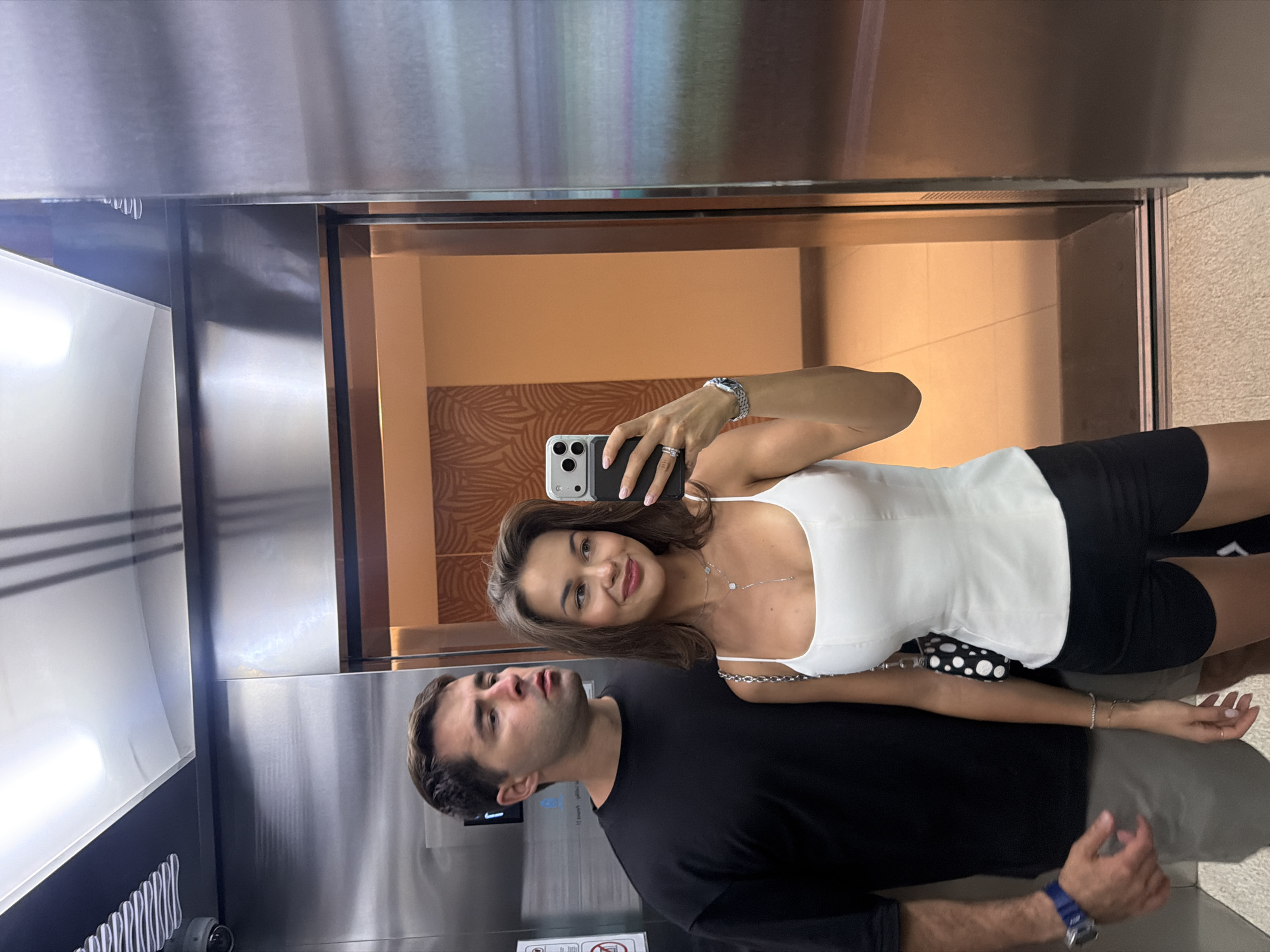 Couple Takes Selfie in Elevator in Choeng Thale