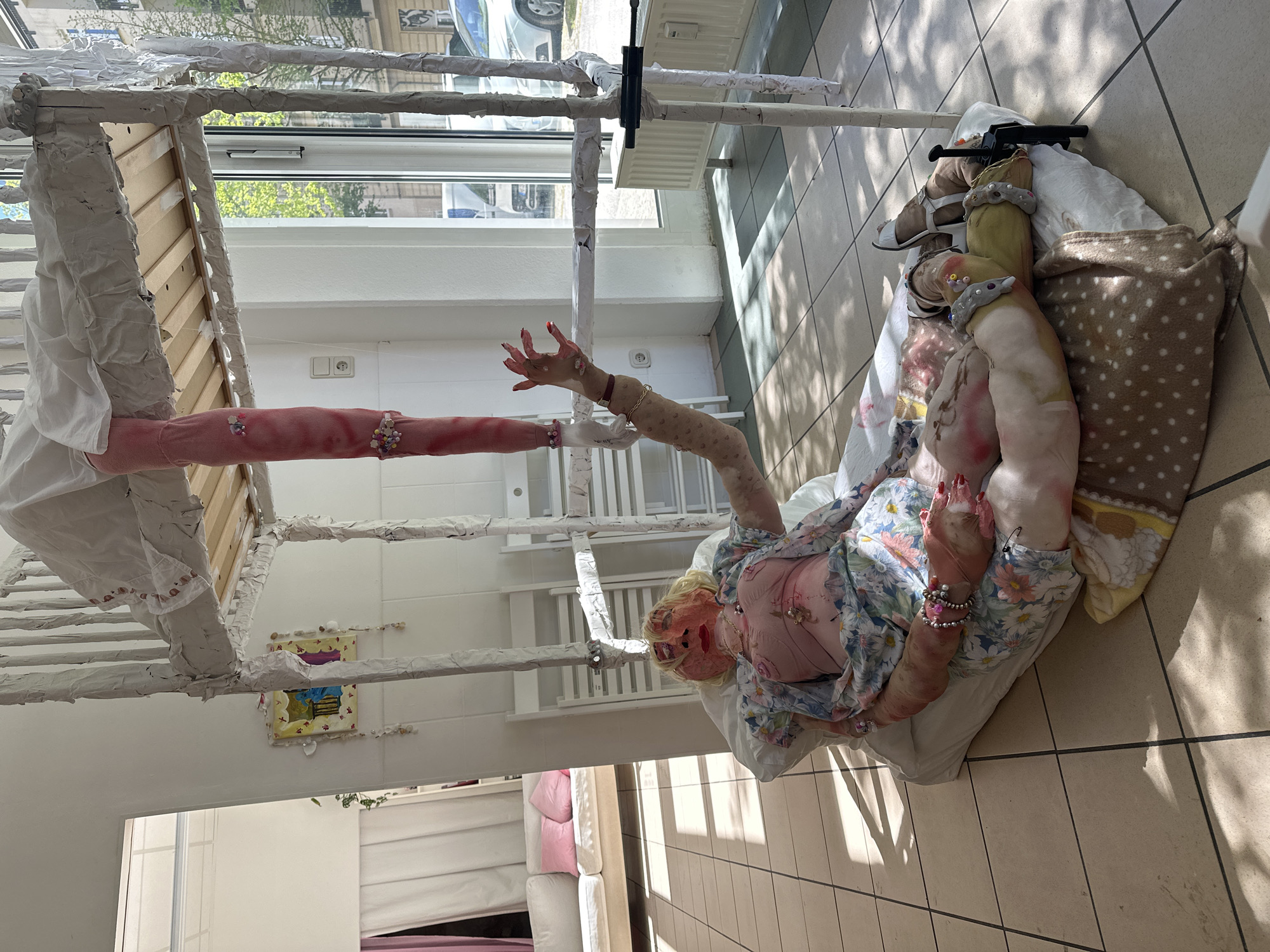 Contemporary art exhibition documented in Berlin gallery space
