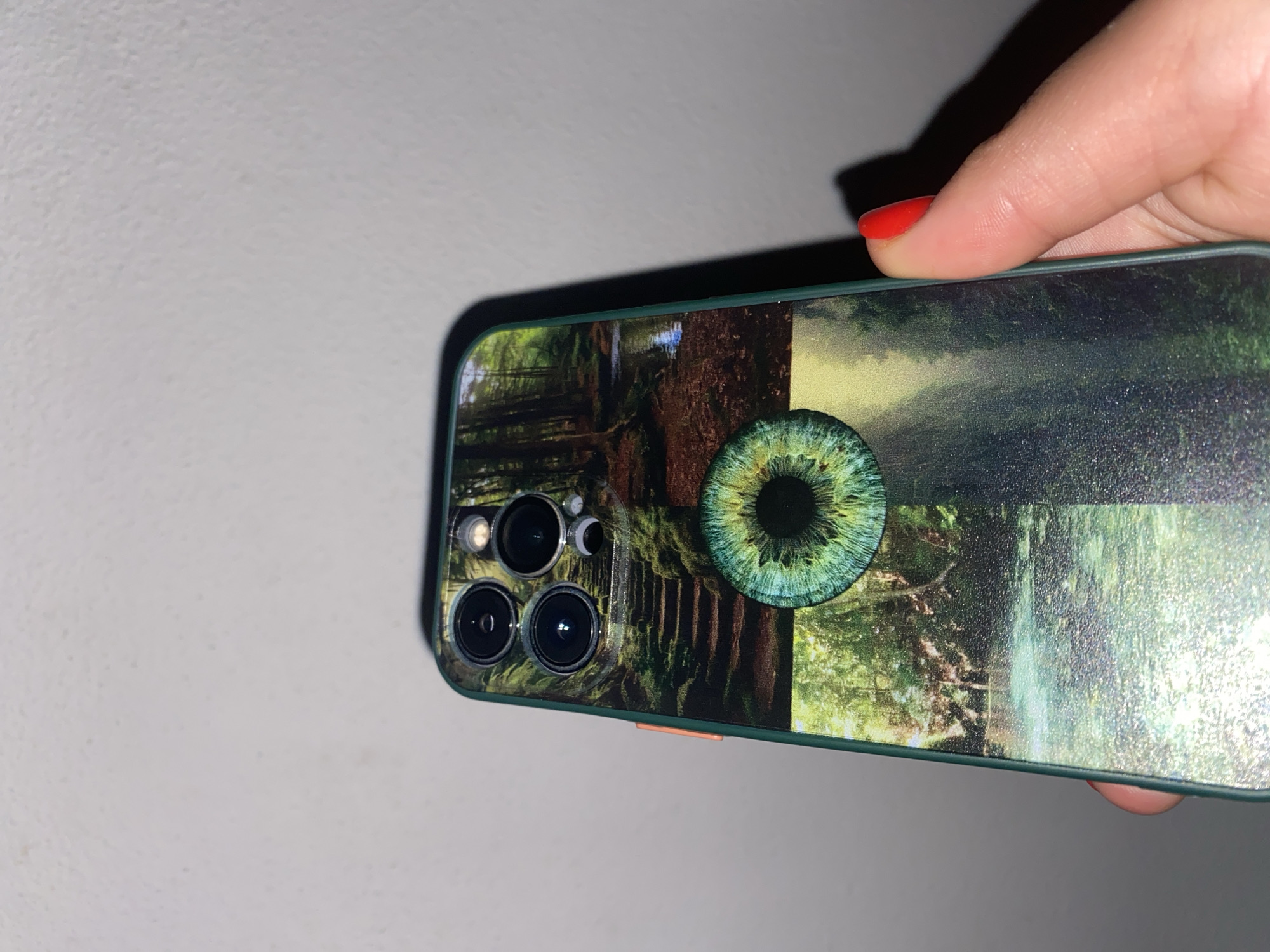 Phone with forest eye case observed in Montenegro