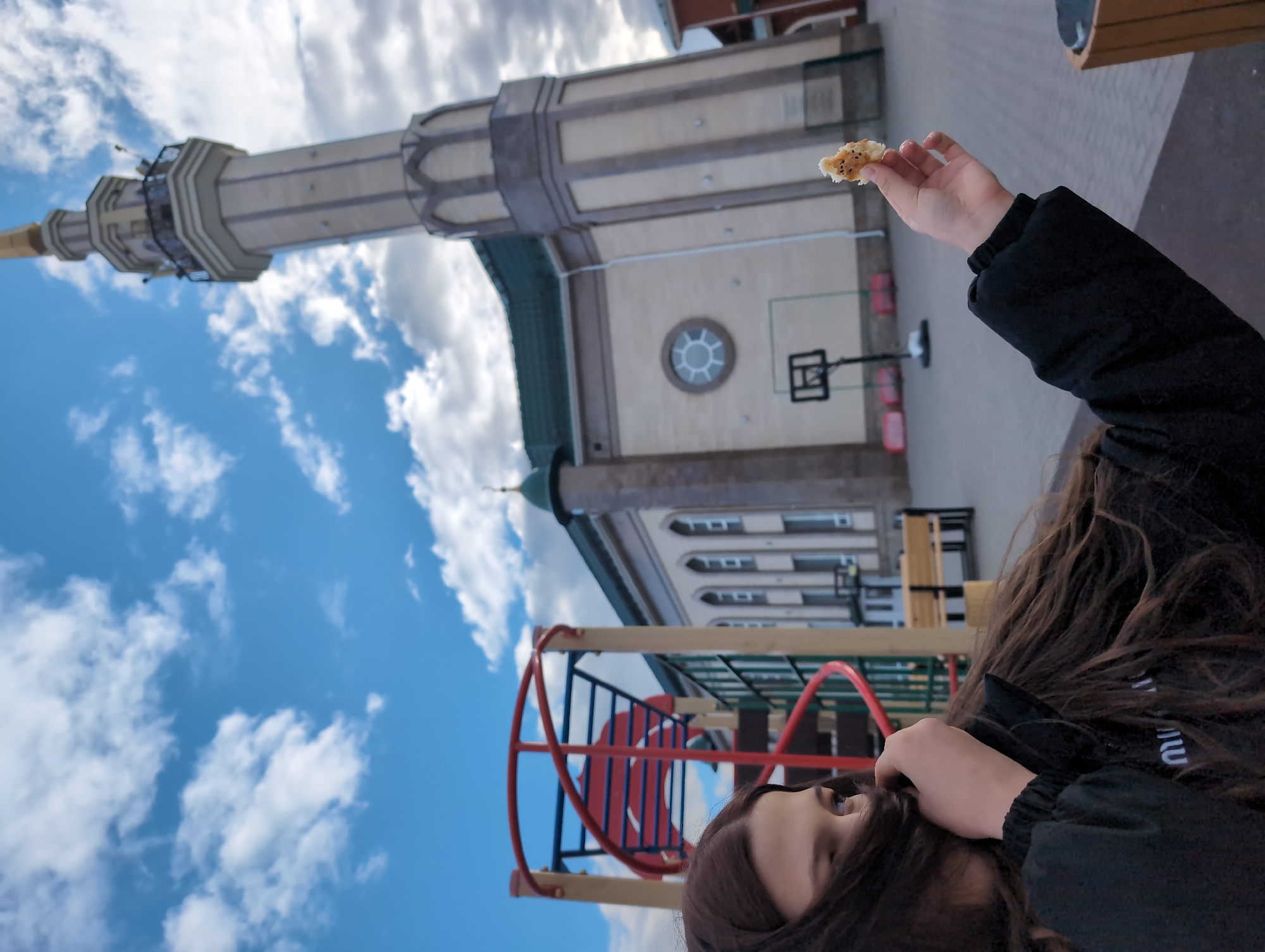 Casual street documentation captured near Izhevsk minaret
