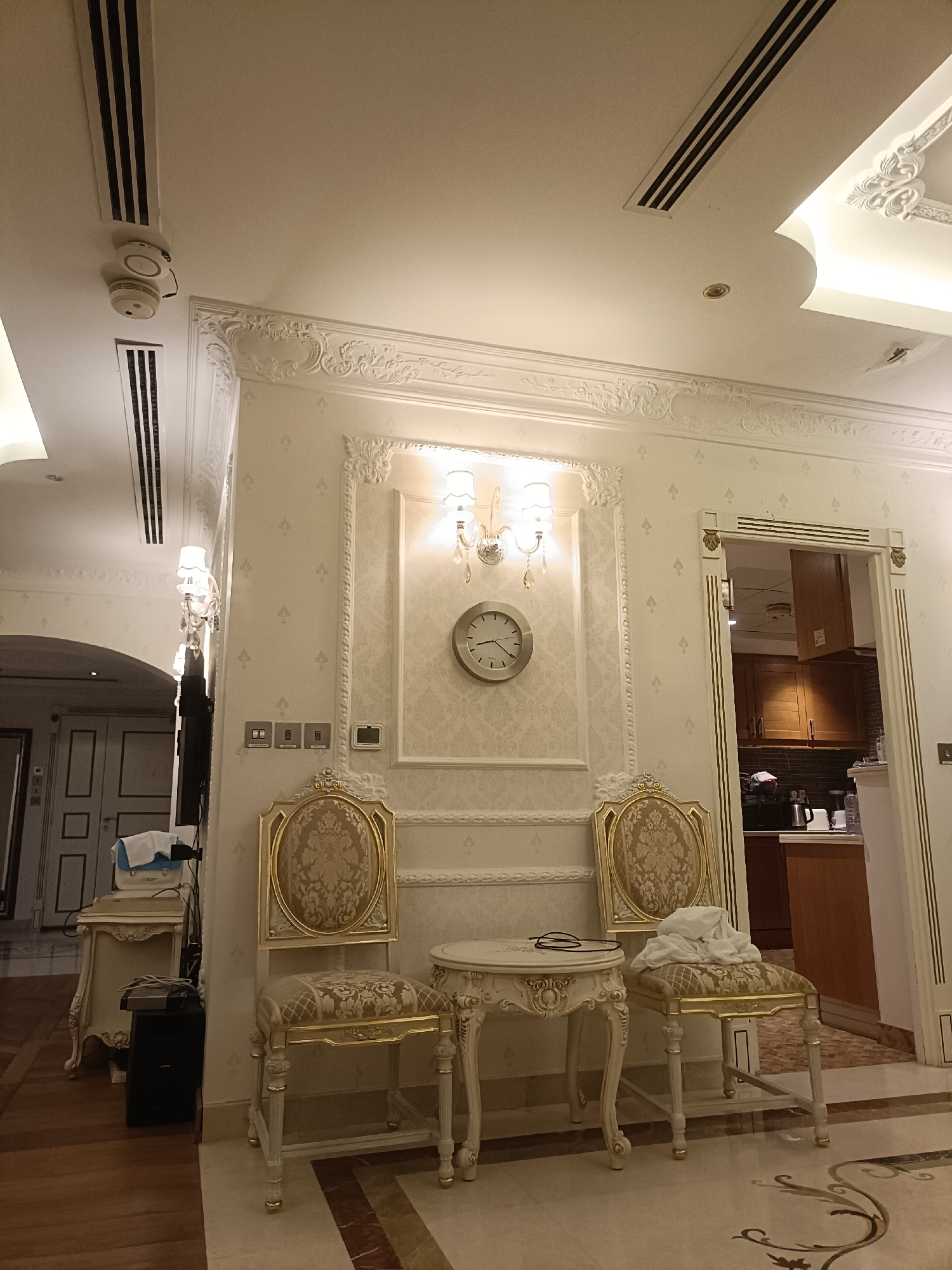 Luxury Dubai residence interior and exterior documented over 37 minutes