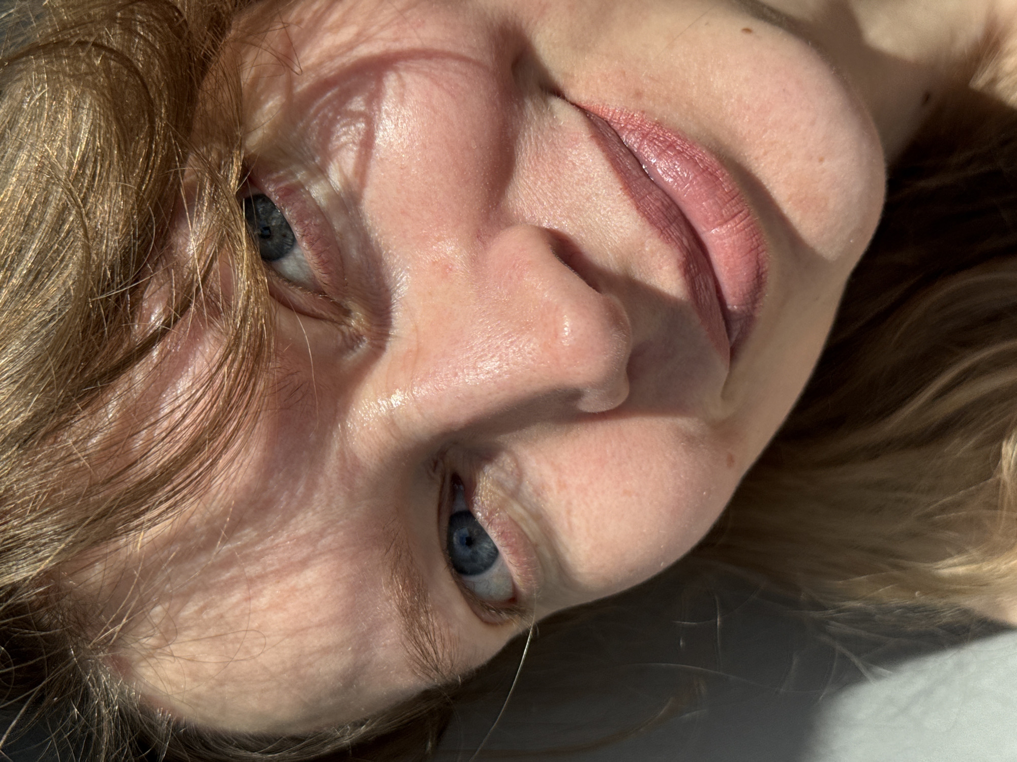 Woman photographed in close-up portraits in Izhevsk, Russia