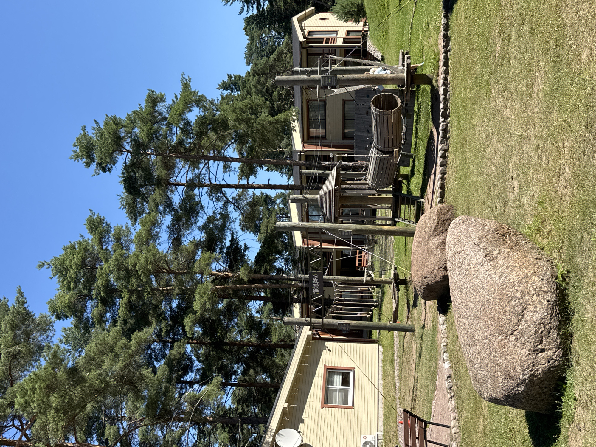 Exploring a quirky lakeside resort complex in rural Russia