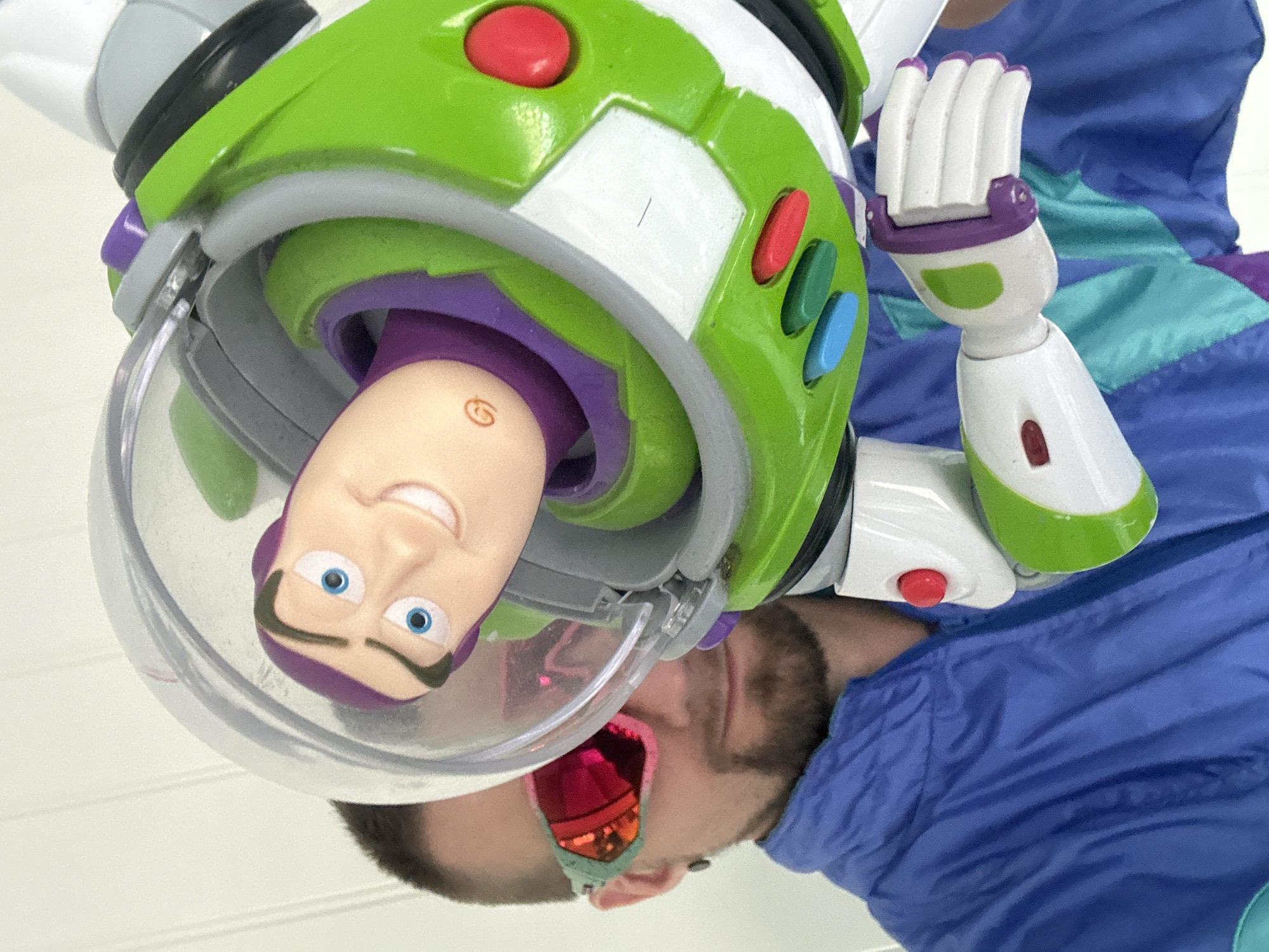 Sneaker showcase and Buzz Lightyear goofing in a blue Jack & Jones top