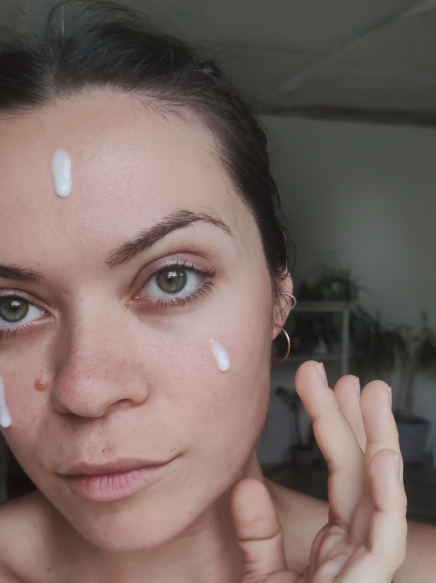 Early morning skincare routine documented in Фоки, Russia
