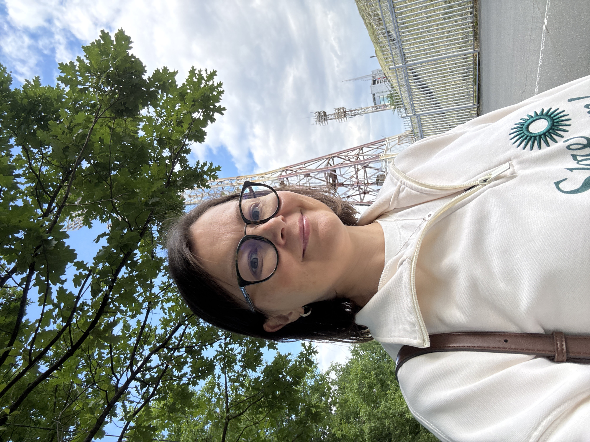 Cats on stairs and outdoor selfies in Izhevsk