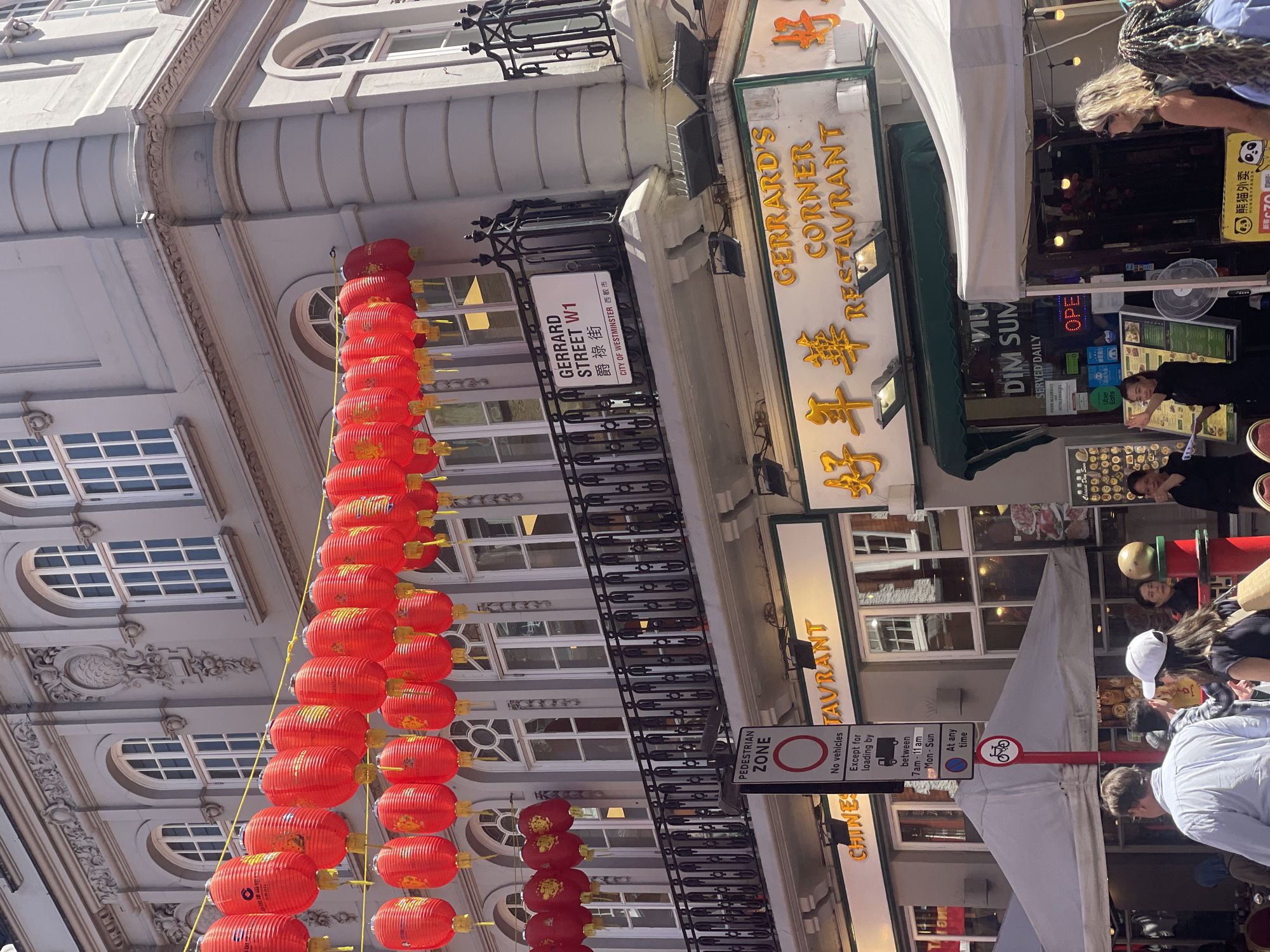 Sunny afternoon stroll through Chinatown and Piccadilly Circus
