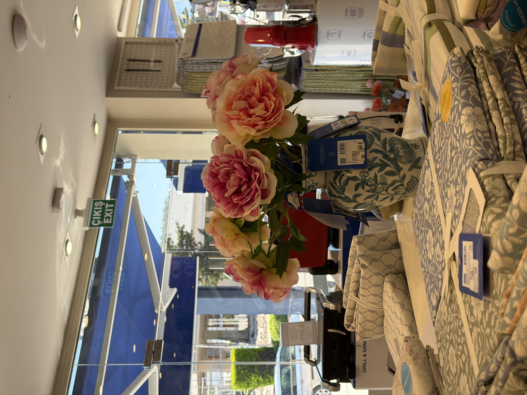 Browsing shops in Kemer: home goods, fashion, and selfies