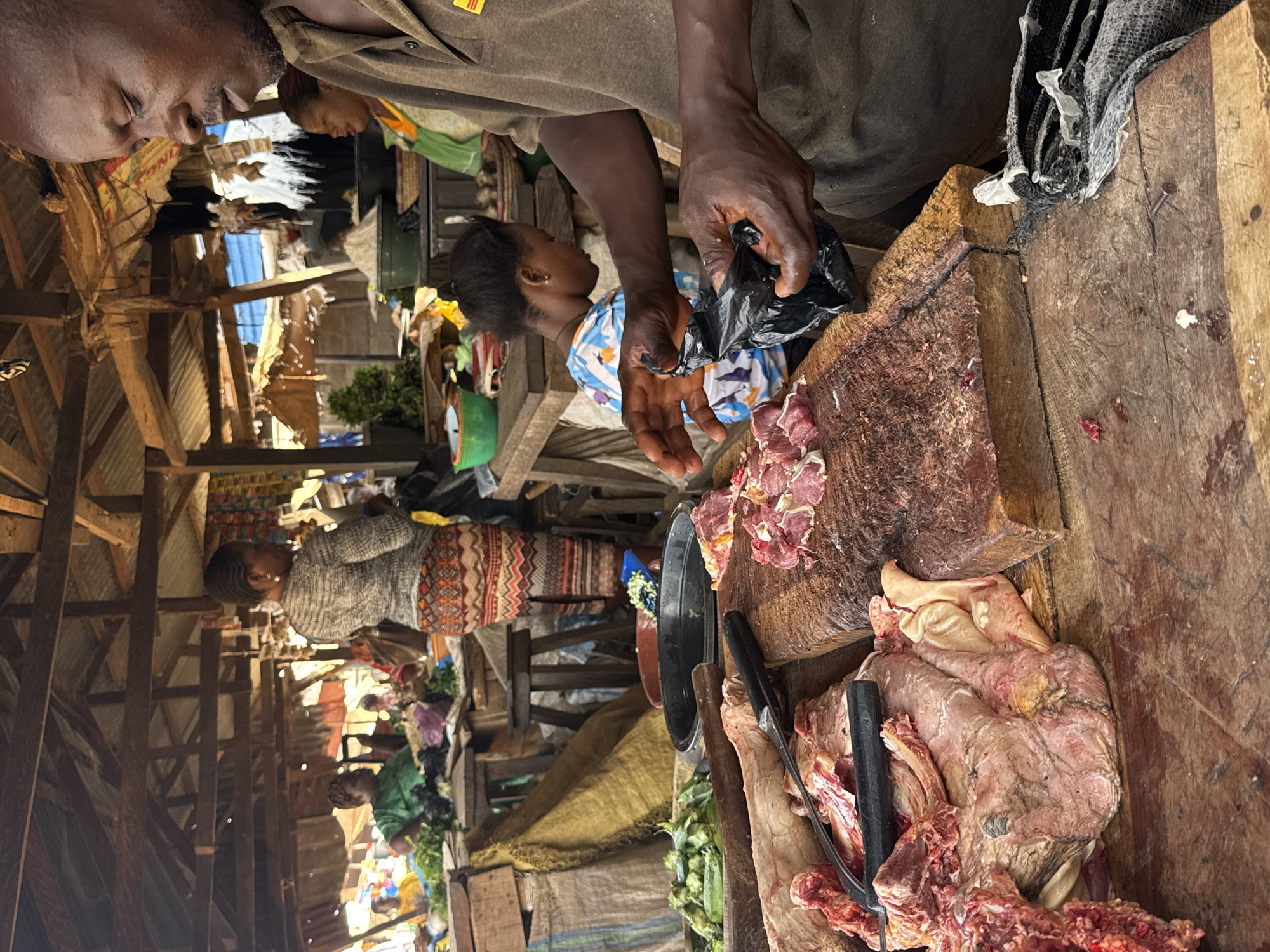 Morning market activity in Kagwaru, Nigeria