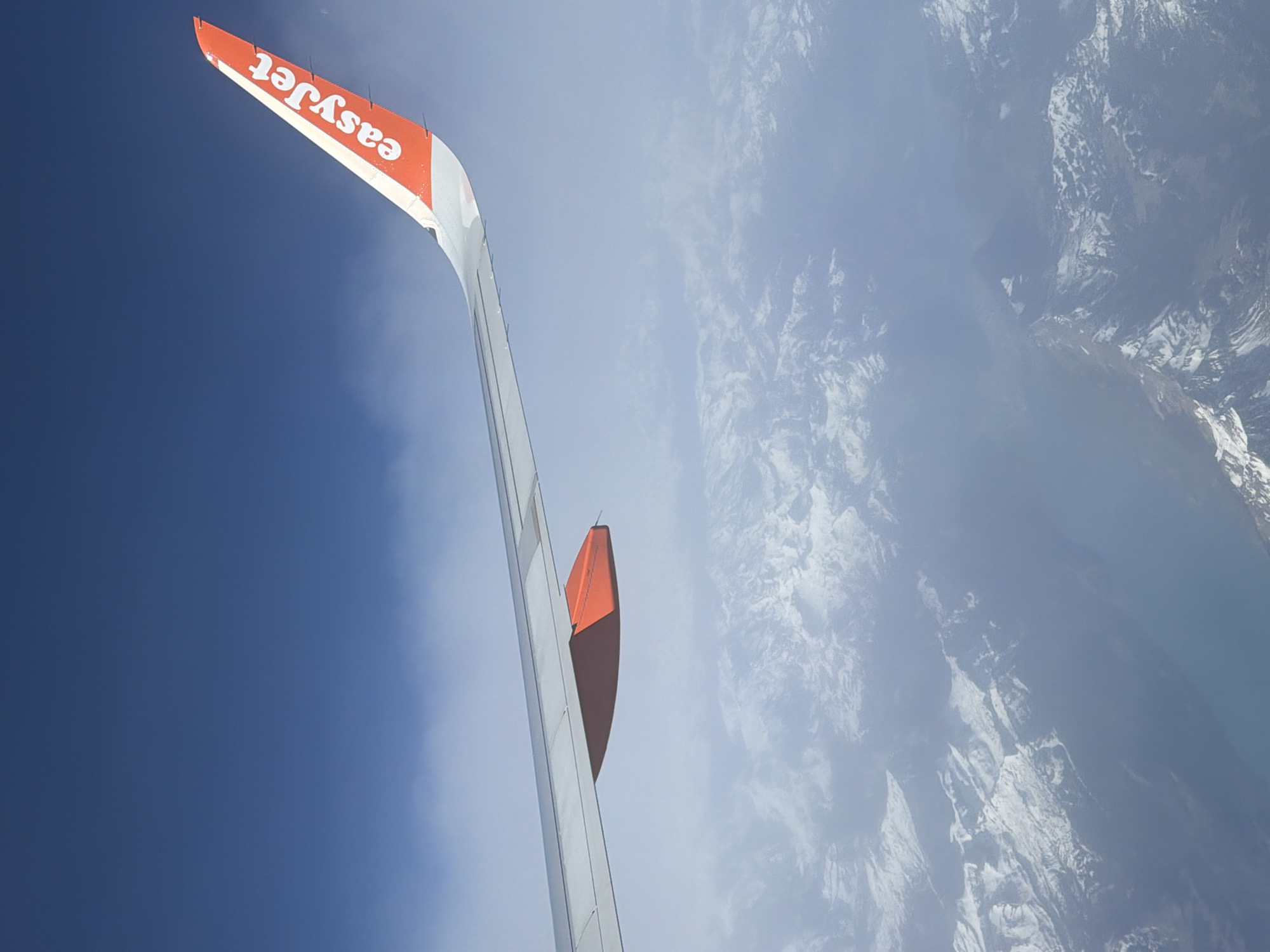 Passenger captures aerial view from easyJet flight over Switzerland