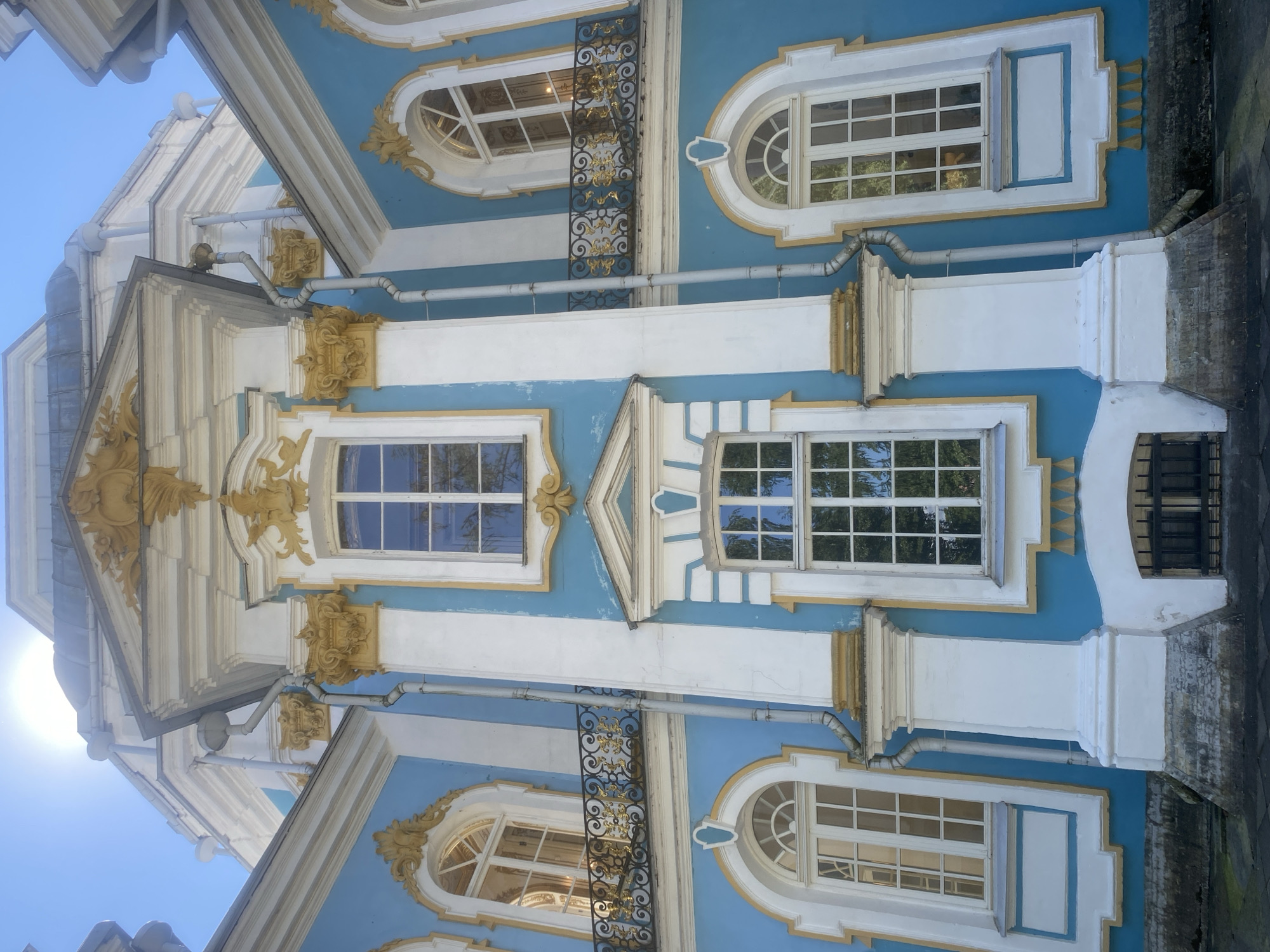 Wedding shoot and summer sightseeing at Catherine Palace, Pushkin