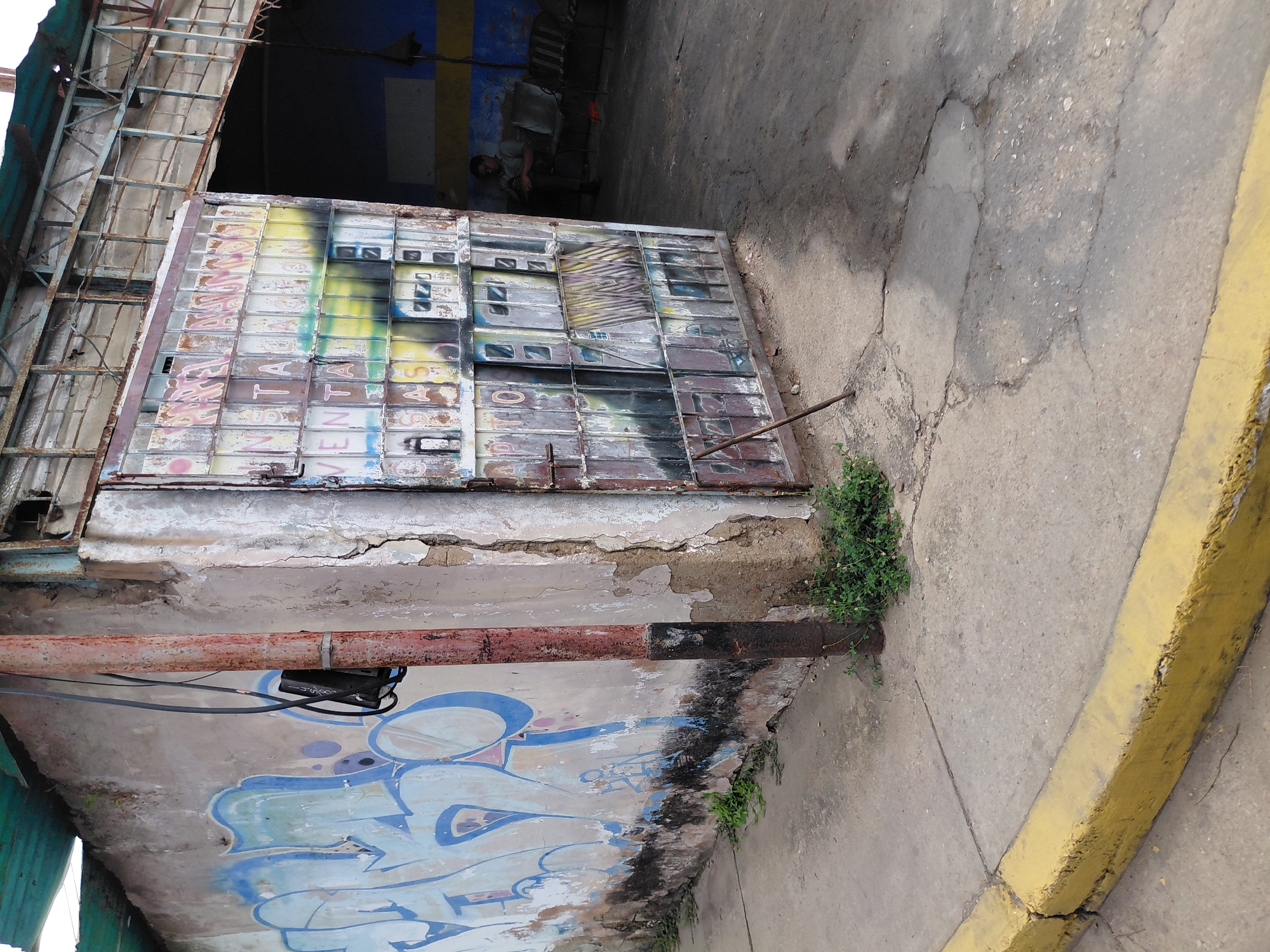 Urban life documented across Porlamar, Venezuela streets