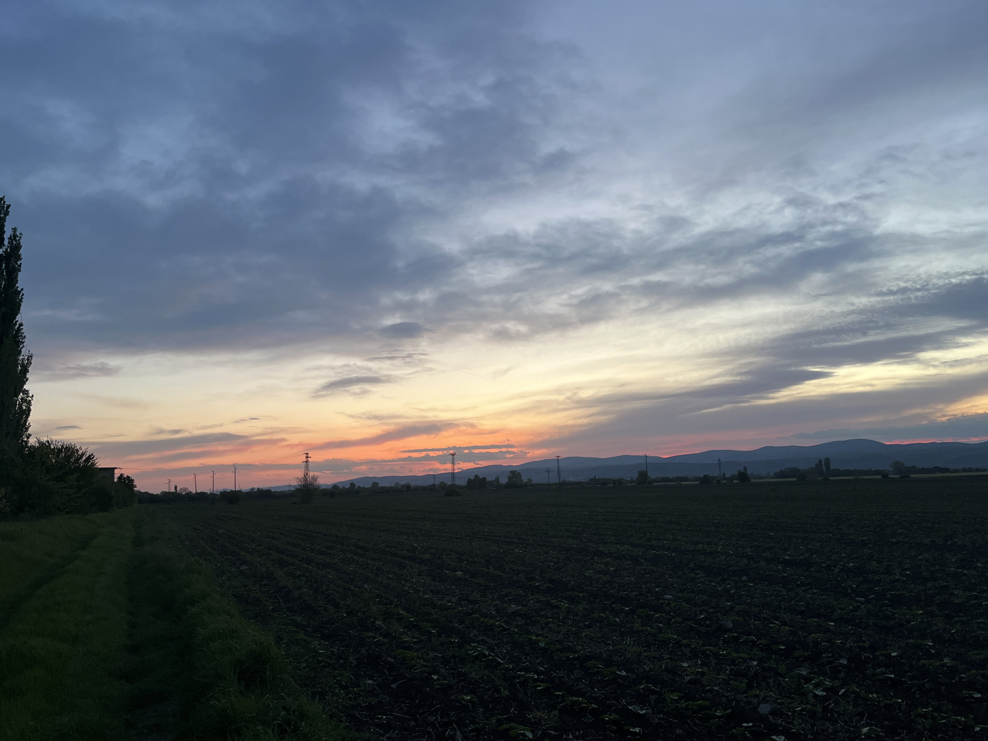Evening documentation of rural and urban scenes in Nova Zagora