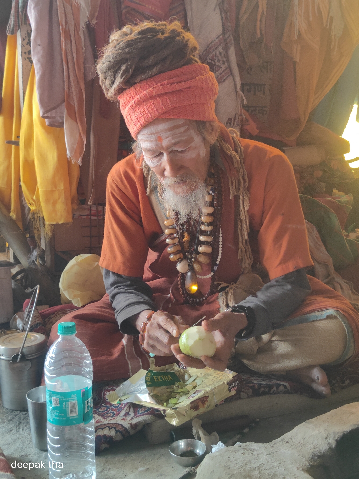 Daily life and devotion in the village of Vashisht