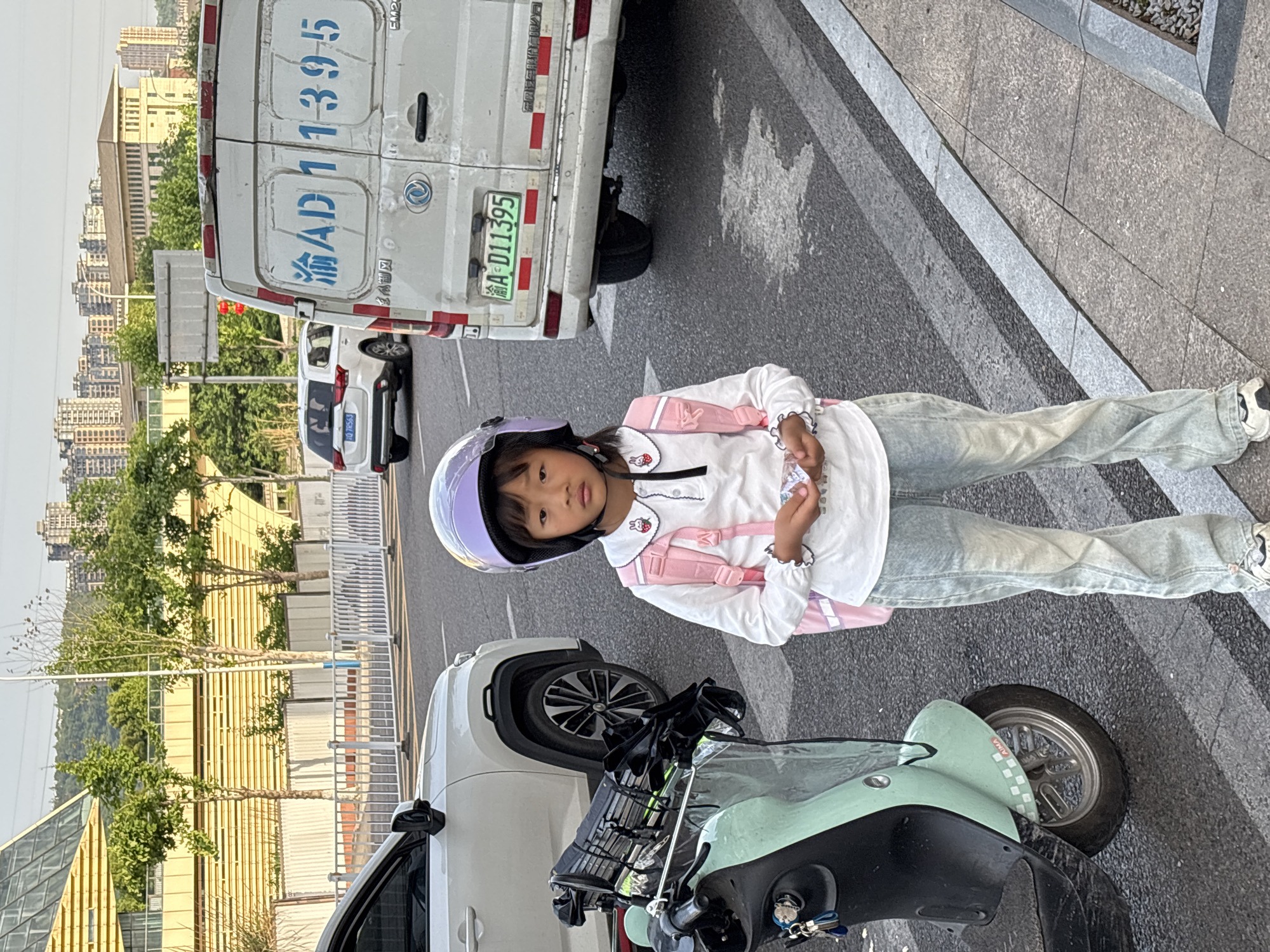 Morning street life captured in Jiangjin, China