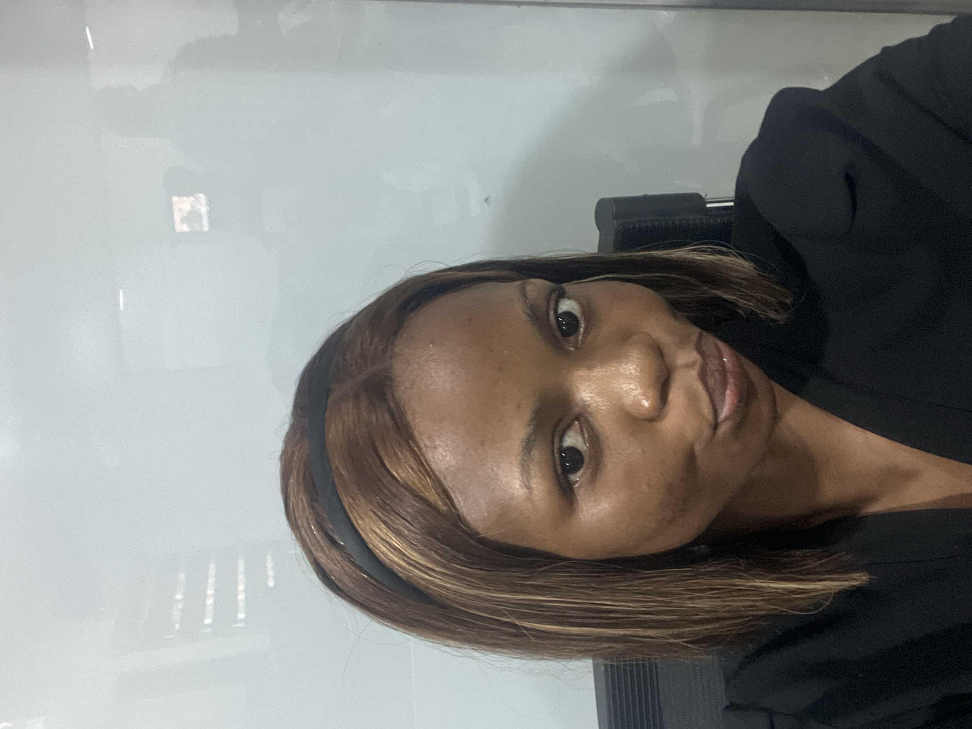 Professional woman observed during lunch break in Ikeja, Nigeria
