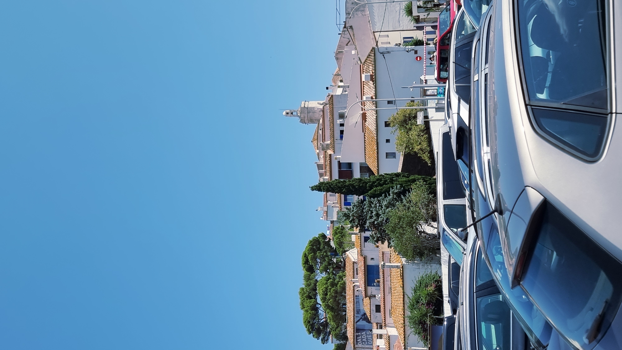 Wandering the whitewashed streets of Cadaqués on a summer afternoon