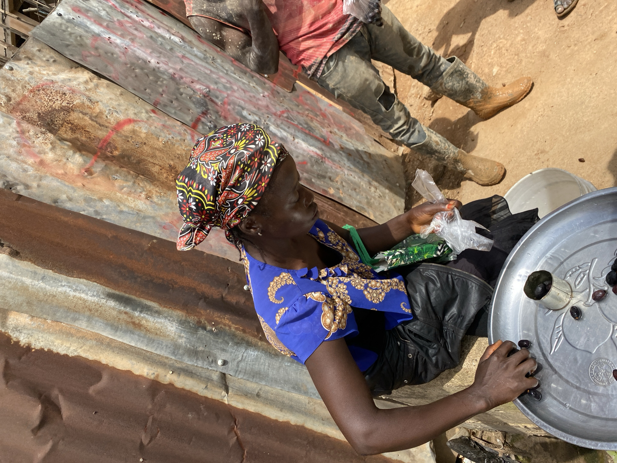 Street market hustle in Bukuru, Nigeria on a weekday morning