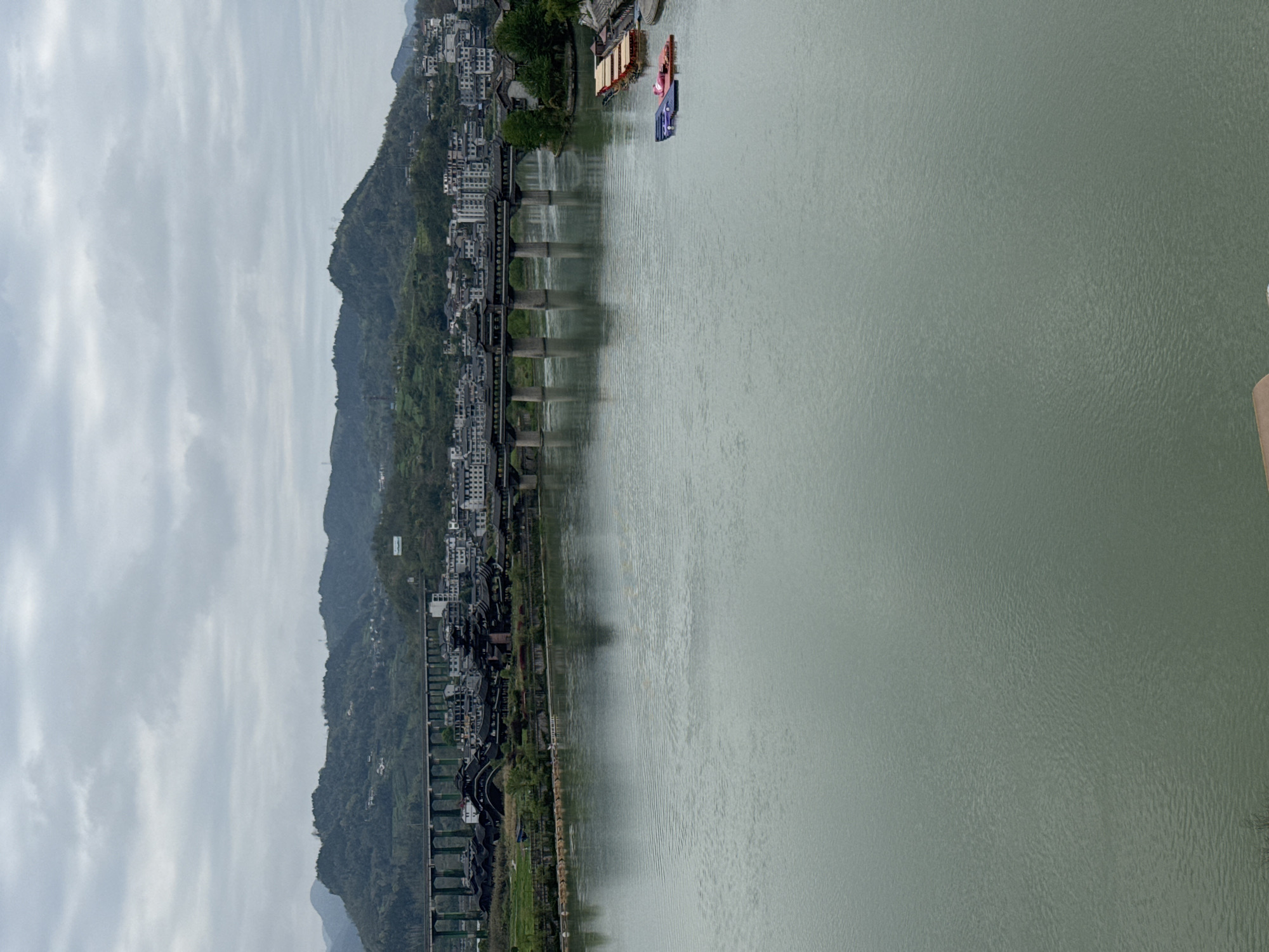 Early morning river scenes captured in Chongqing region