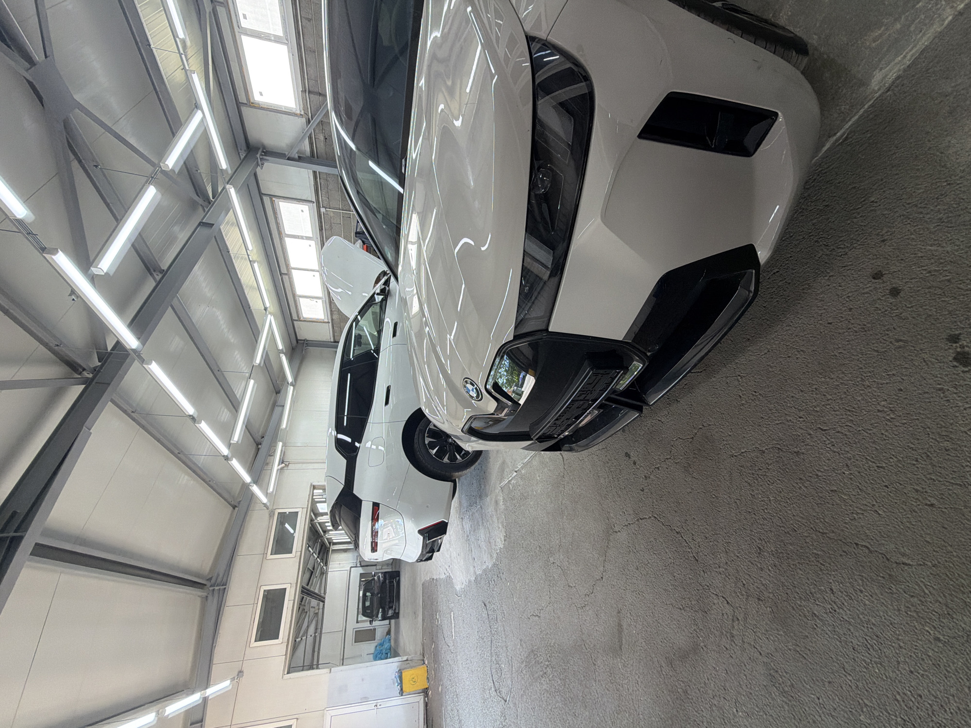 BMW Electric SUVs Spotted in Burgas Garage Workshop