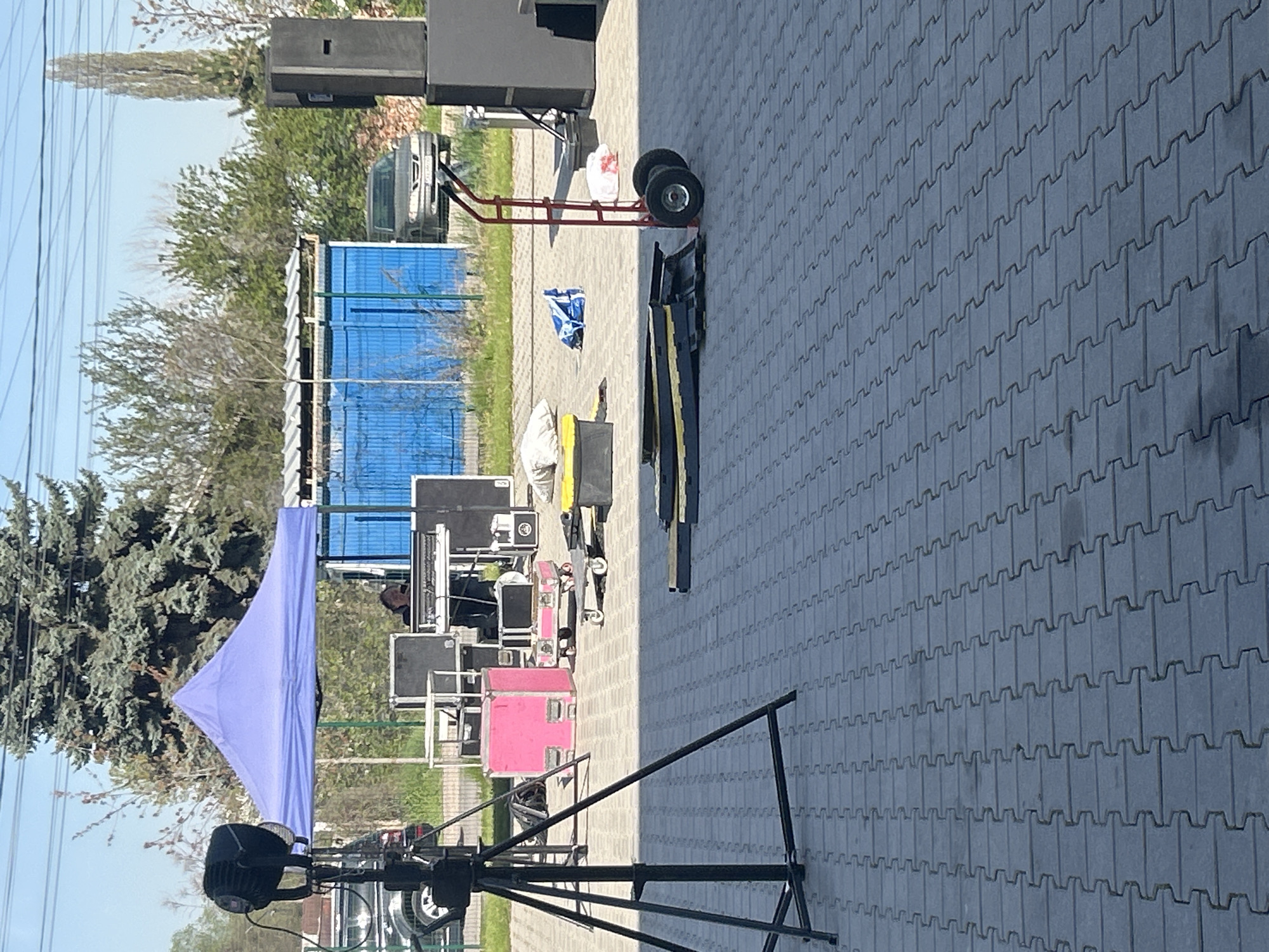 Early morning event setup observed in Bulgarian parking area