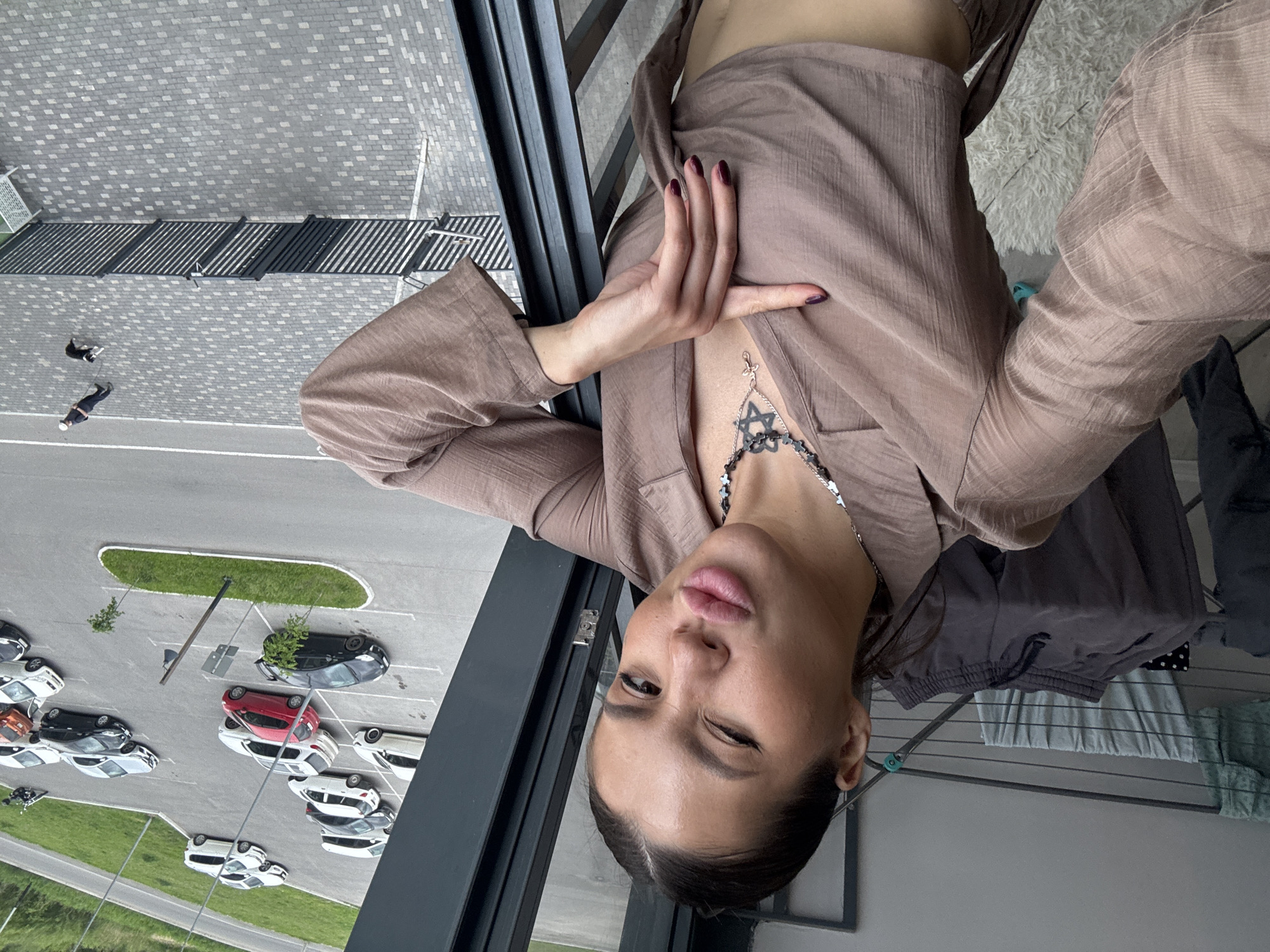 Casual domestic moments captured in Khabarovsk residential complex