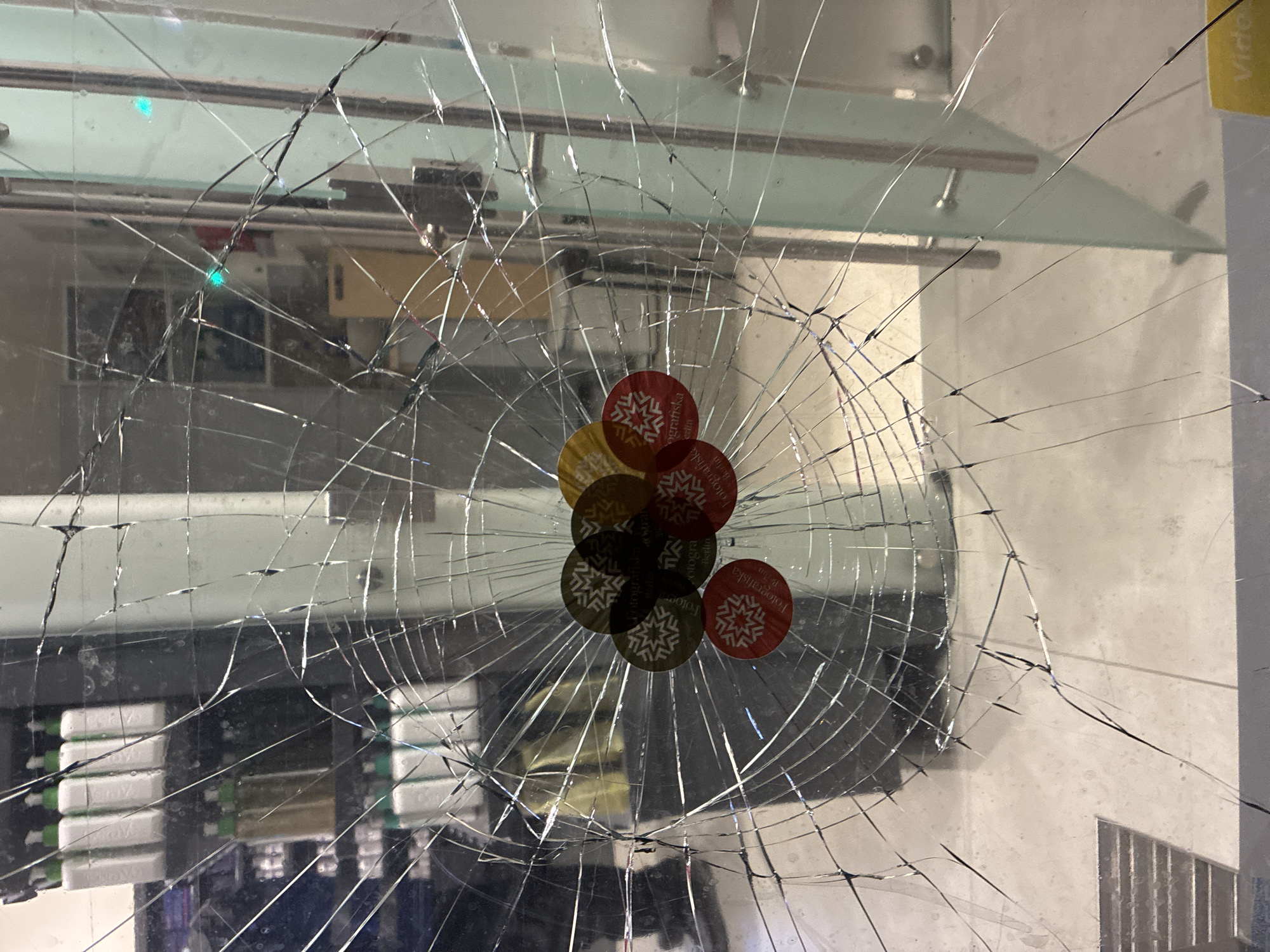 Berlin storefront damage and indoor gathering documented June 11