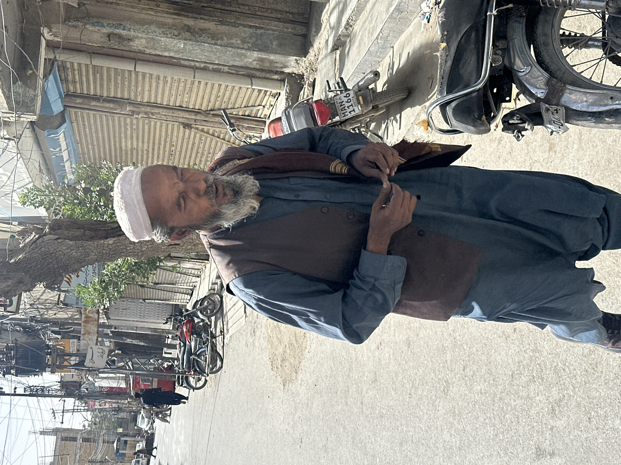Daily life scenes captured across Quetta City streets