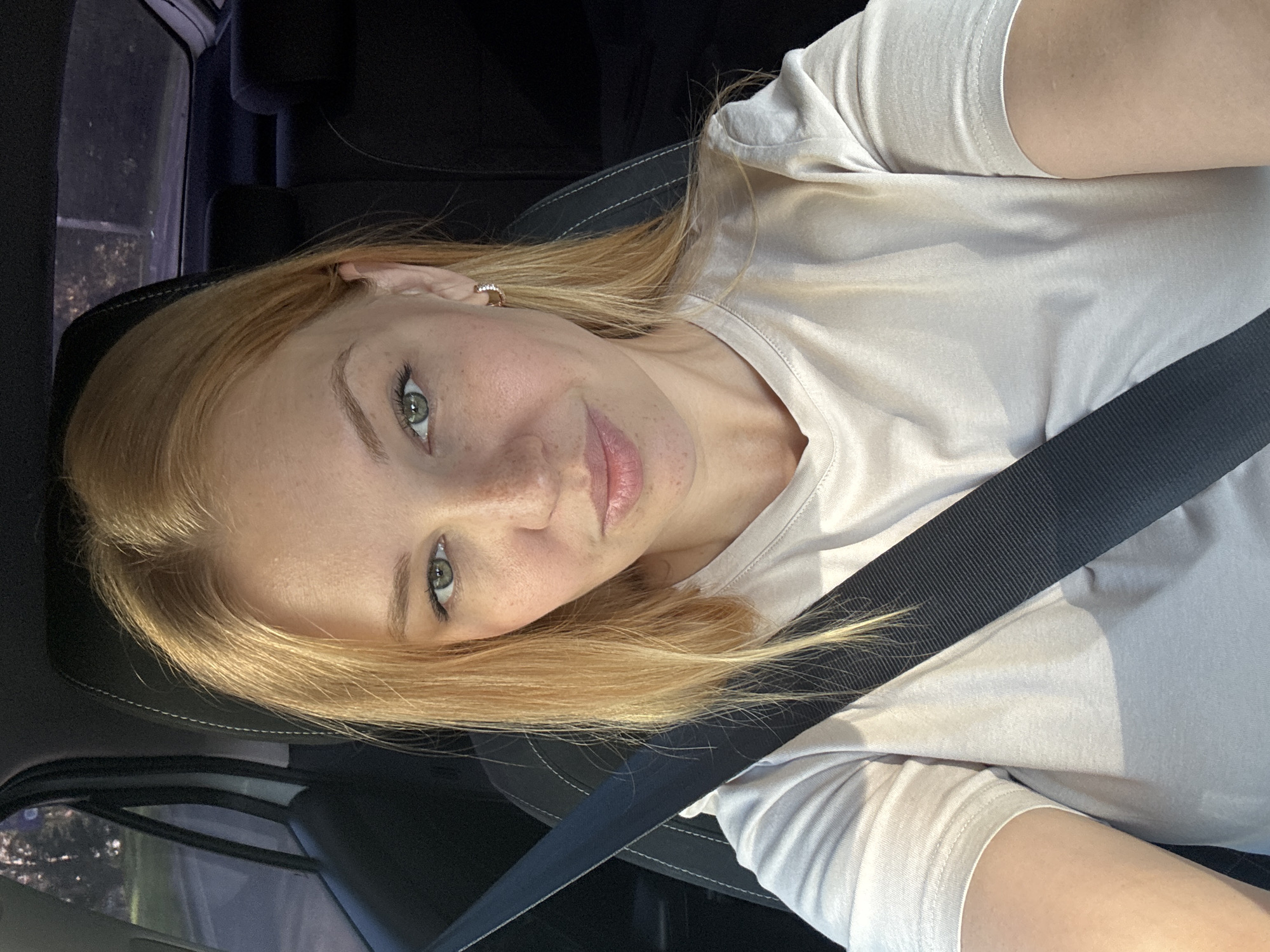 Selfies and snapshots around a Rusanovo neighborhood on a summer morning