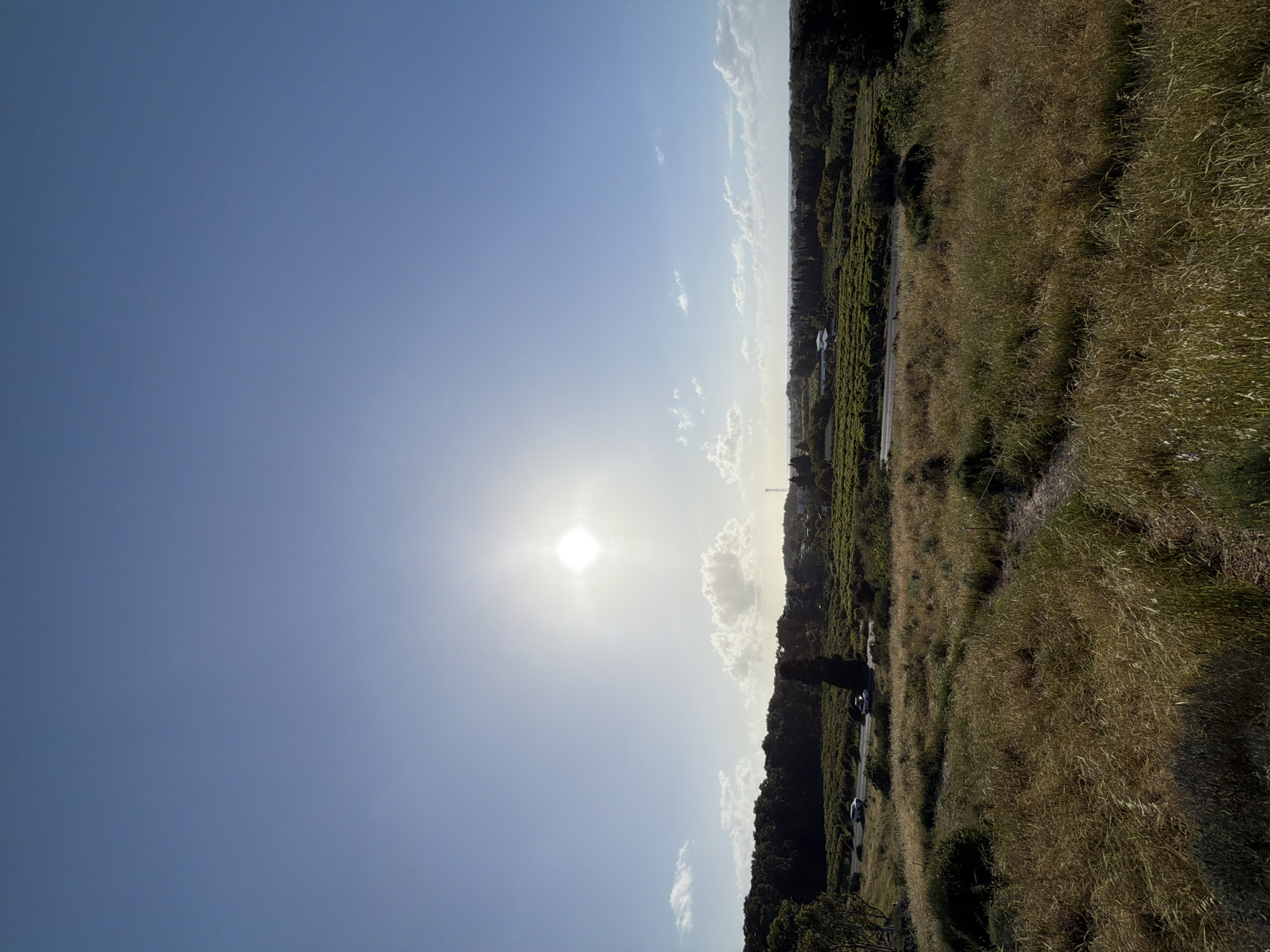 Clear skies and sunlight captured near Kfar Vitkin
