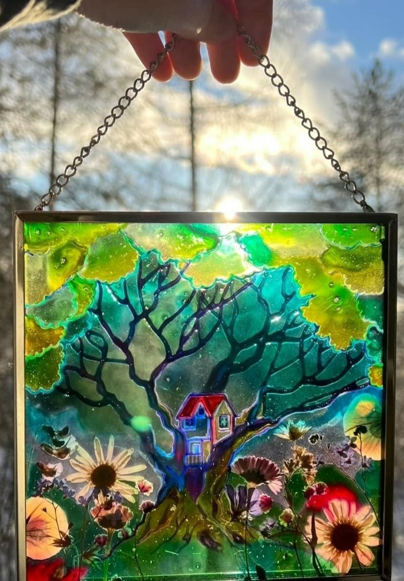 Minsk resident documents afternoon of art, décor, sunset views