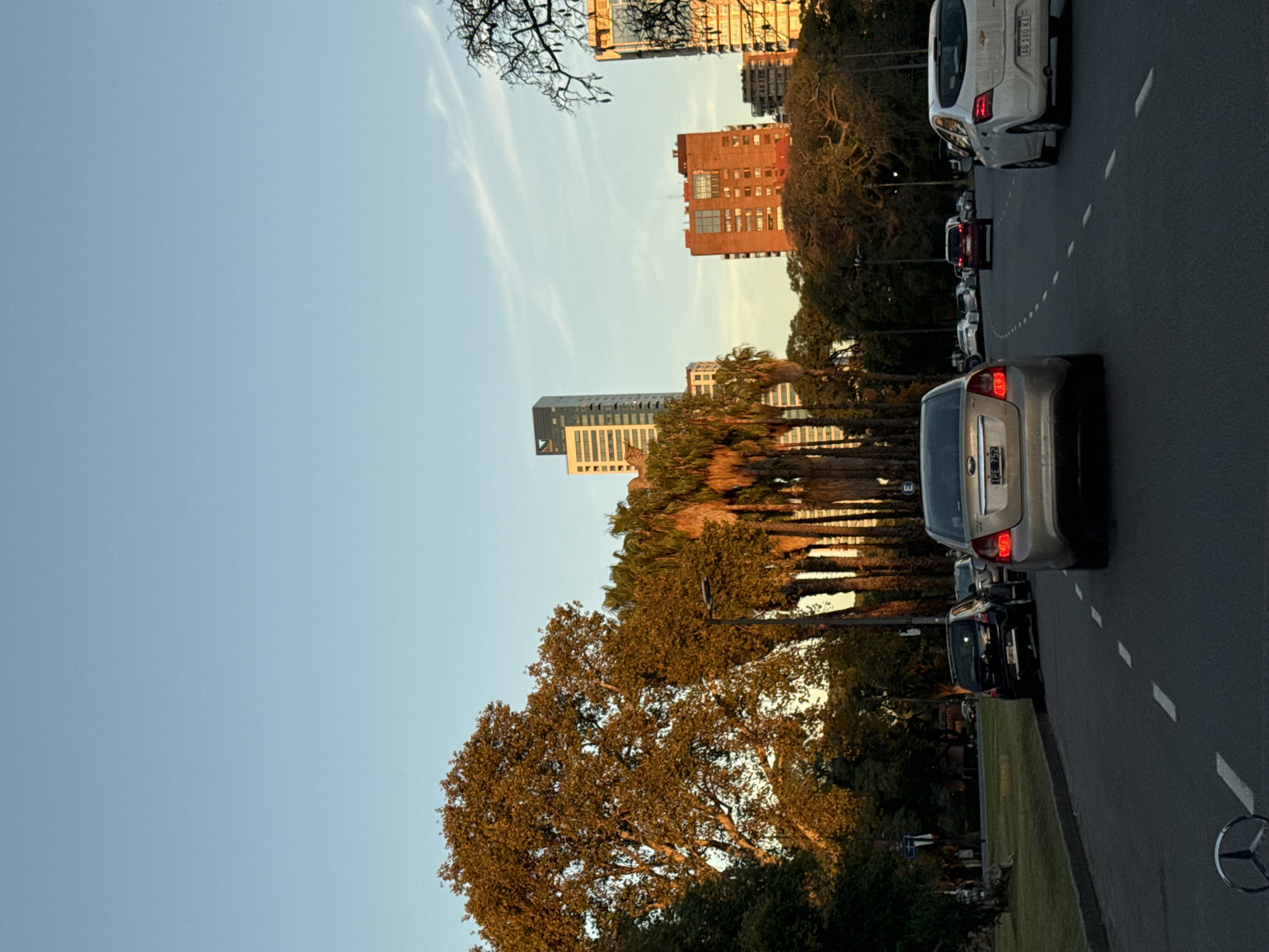 Evening rush hour traffic documented around San Martín Monument, Buenos Aires
