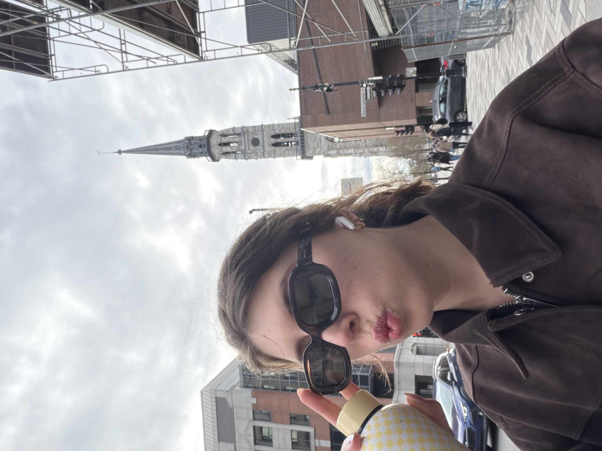 Evening activities documented across Montreal include photos, exercise, walking