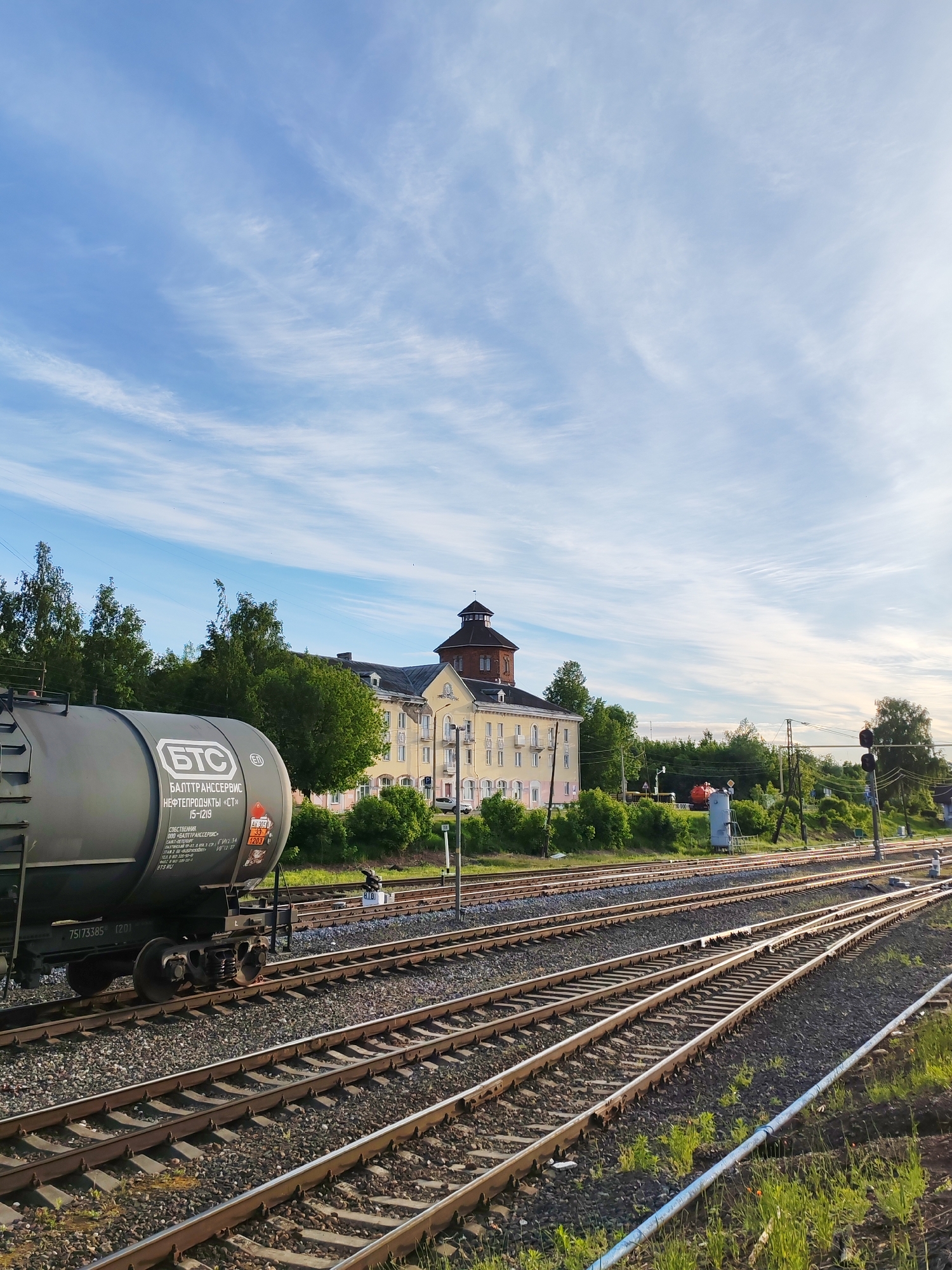 Railway infrastructure documented in Bol'shie Mkhi, Russia