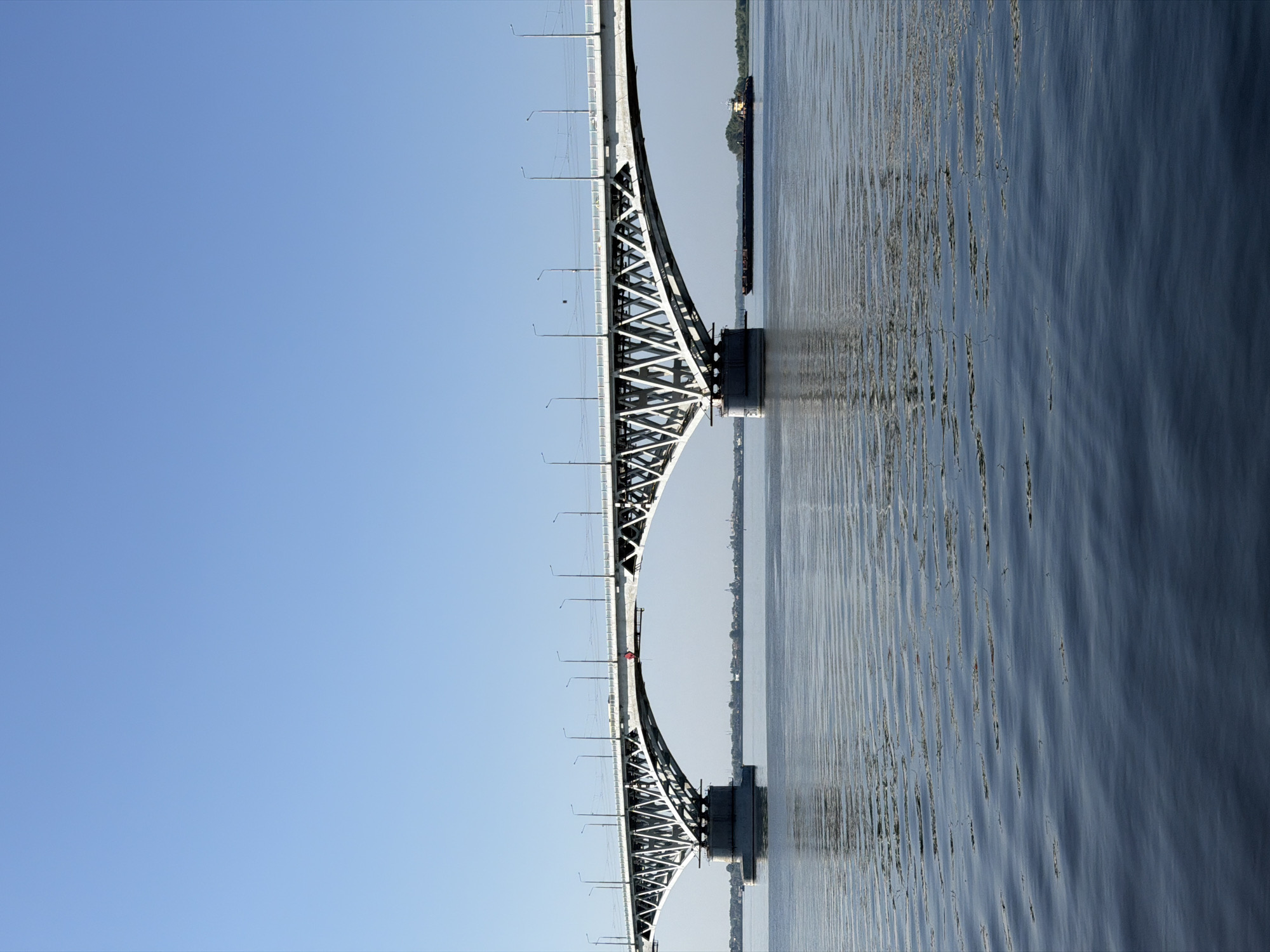 Morning stroll along the Volga with the Saratov Bridge in view