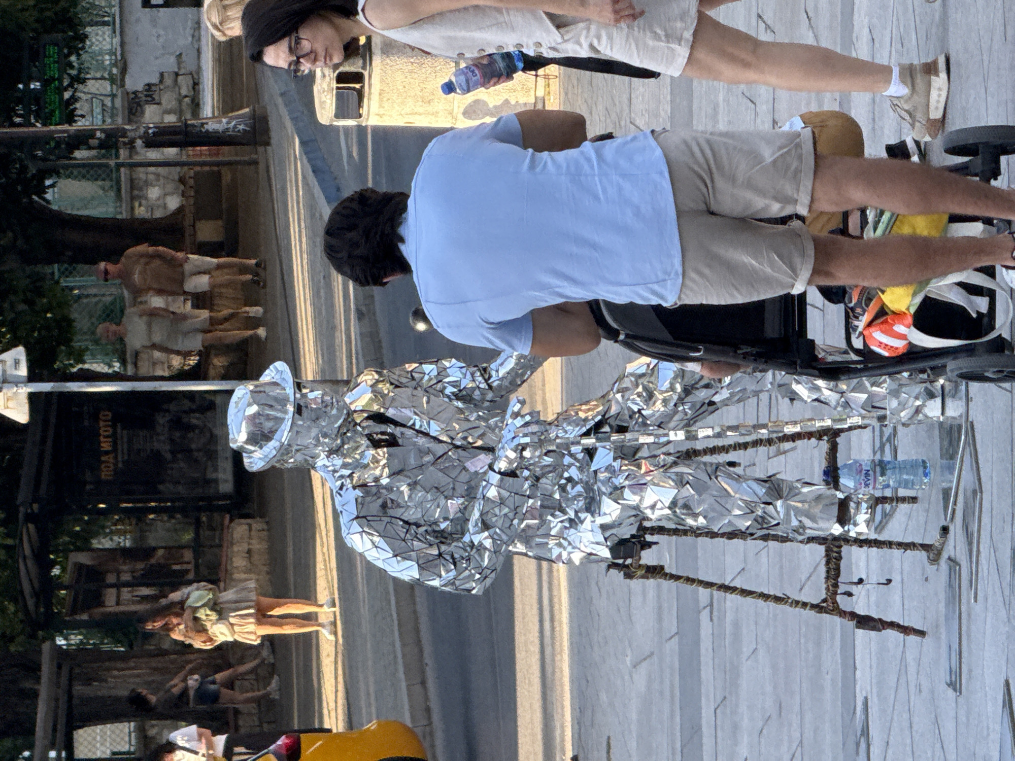 Street performers and summer crowds on Varna's Primorski Boulevard