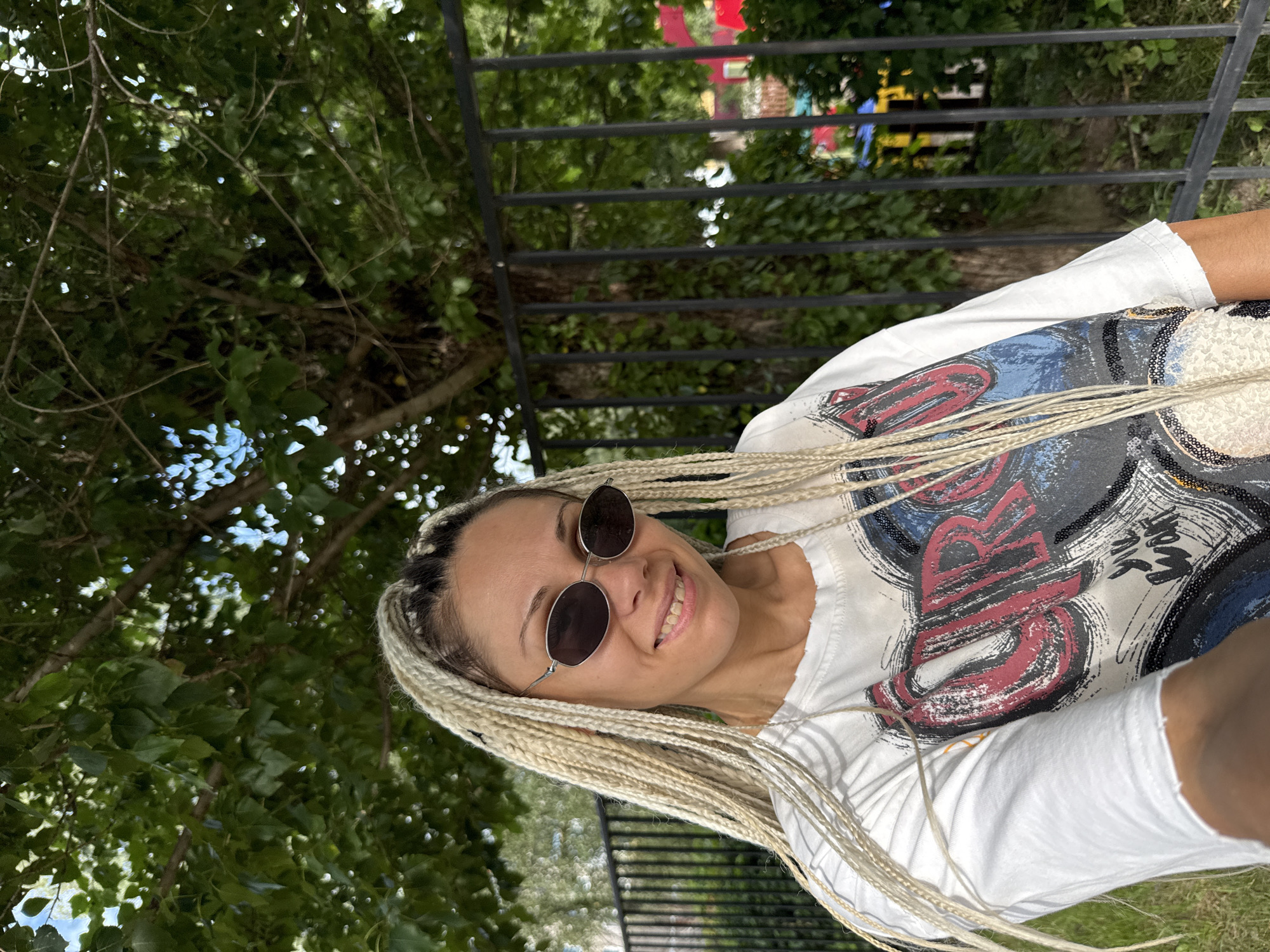 Casual summer moments with friends and family in Rusanovo