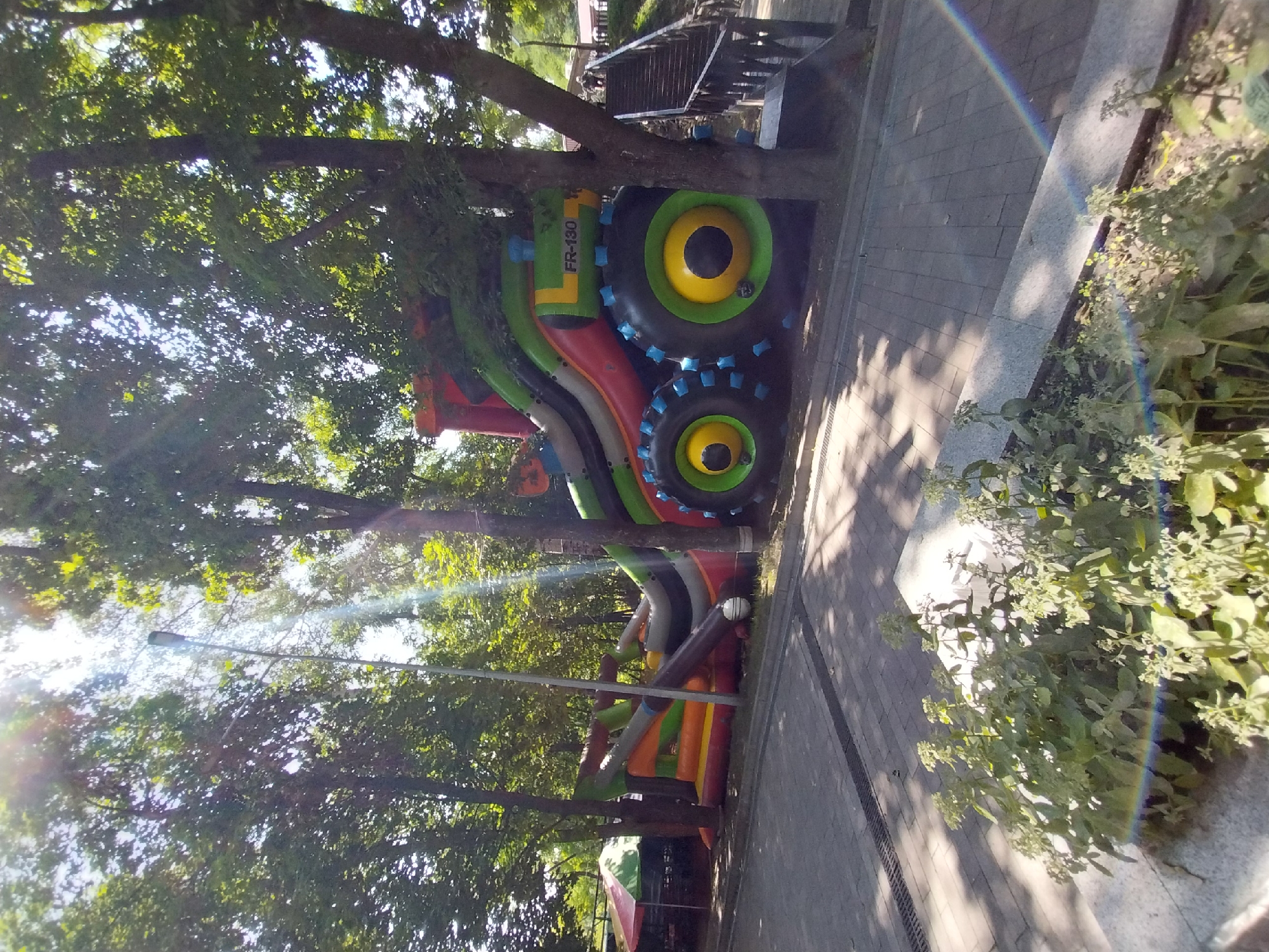 Dino Park in Dnipro: sculptures, topiaries, and outdoor art installations