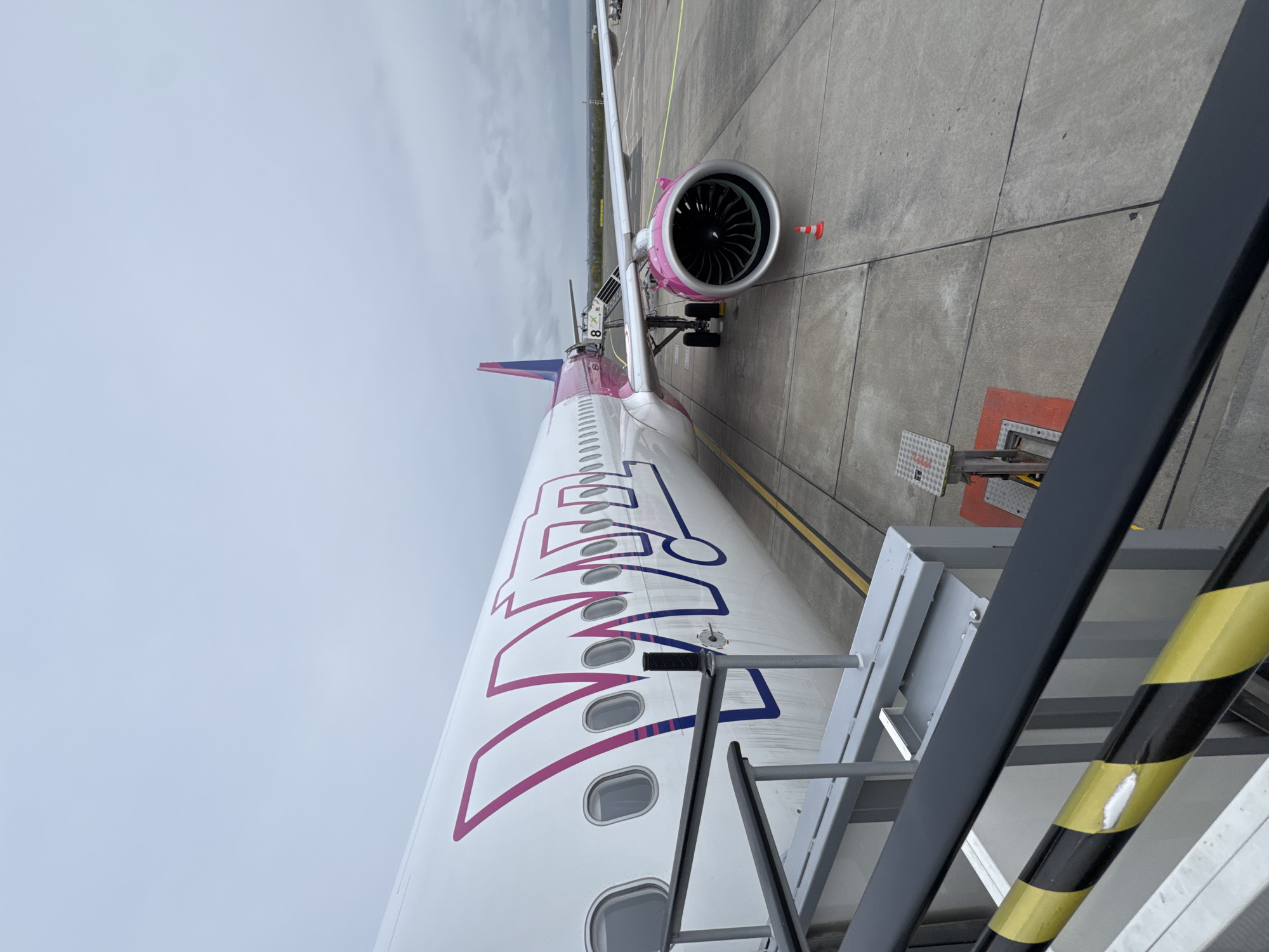 Early morning operations at Dortmund Airport with Wizz Air flight