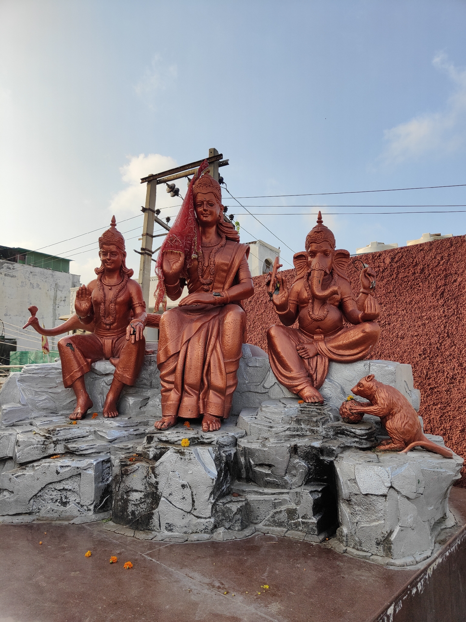 Hindu shrine statues in Gurgaon, Shiva prominent among them